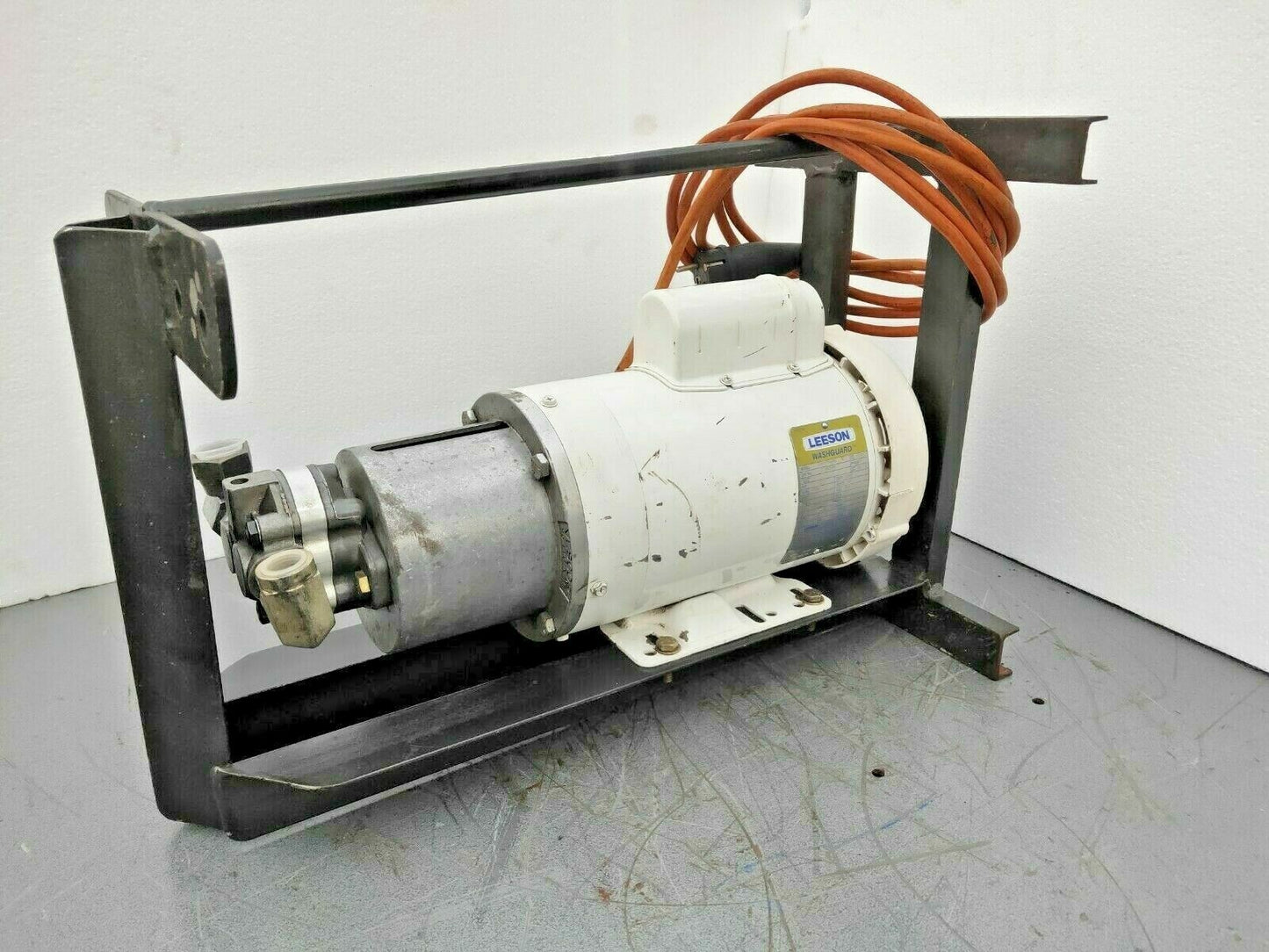 PARKER D14AA2A Hydraulic pump with LEESON 113300.00 Electric motor 1.5 HP