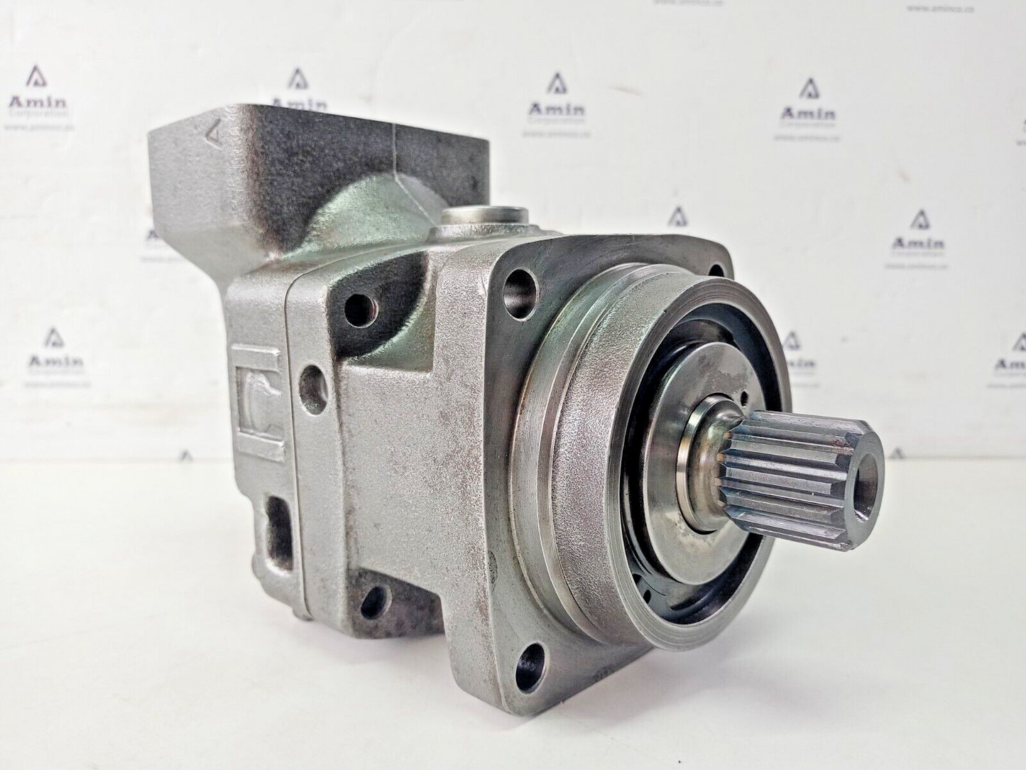 Parker F12-030-MF-IH-D-000-000-0 Hydraulic Motor Part No.: 3799843 - Refurbished