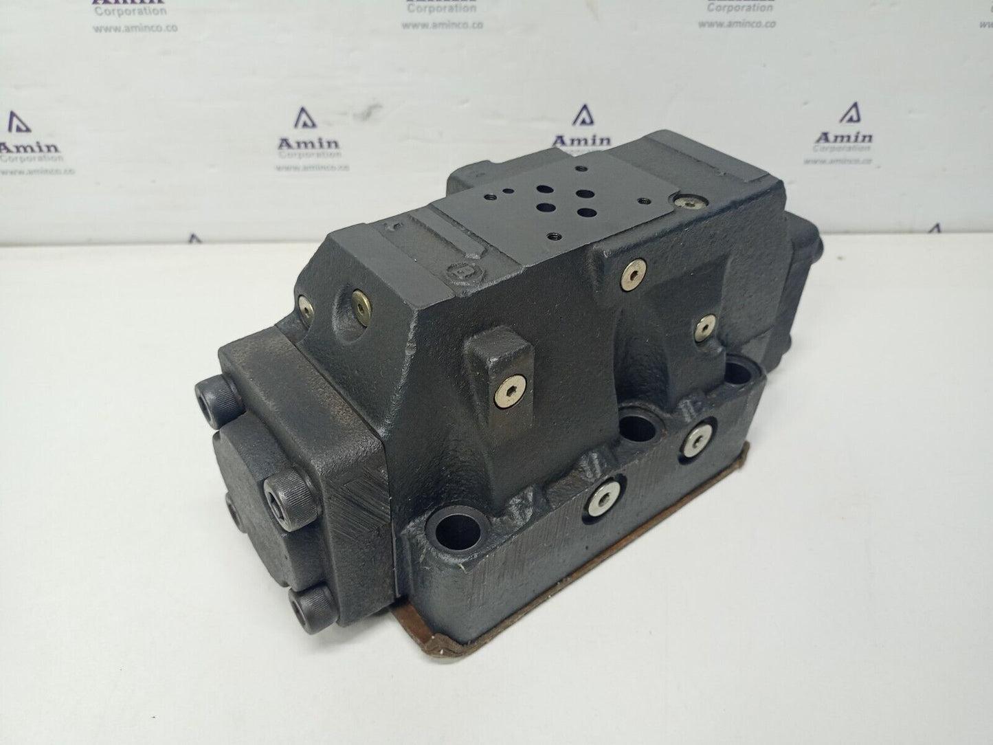 Eaton-Vickers DG5S-8-2C-T-M-X1-ER4-30 Directional control valve - NEW
