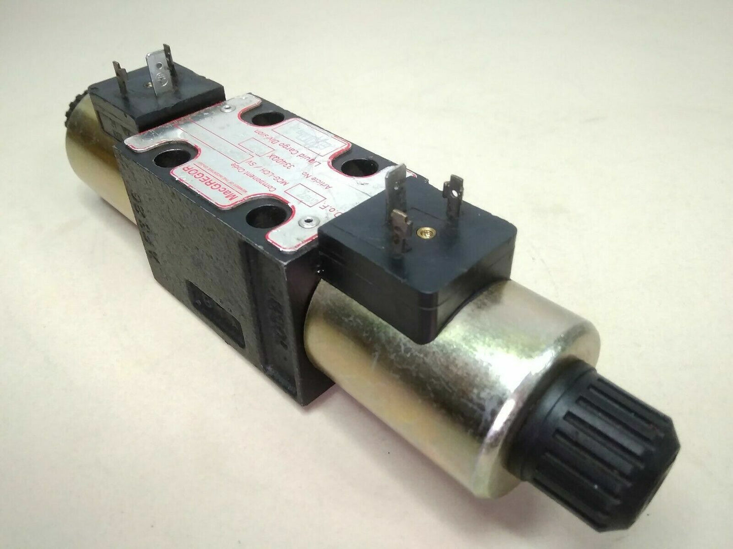 Macgregor MCG-LCH/SV 4/2-2-24V=-E01-M01 Directional control Valve - NEW