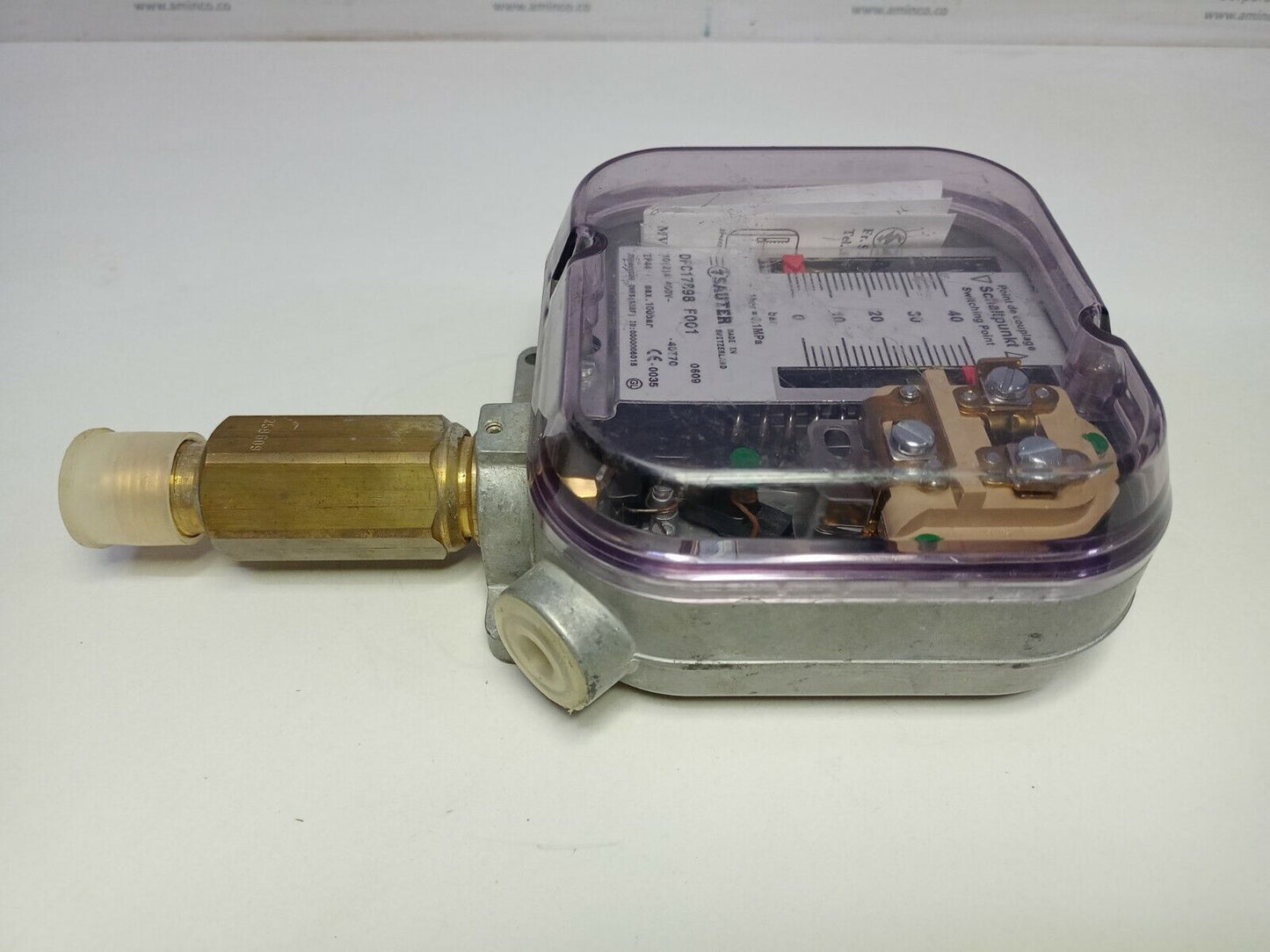 Sauter DFC17B 98 F001 Heavy duty Pressure switch - NEW