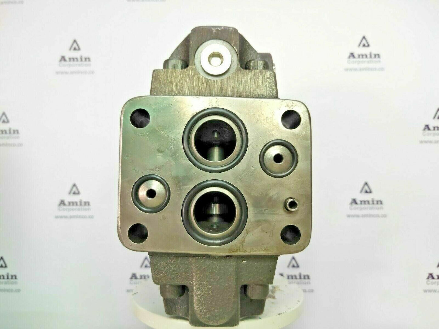 Vickers XCG 06 3F 30 Pressure Reducing valve 2850 psi max. - NEW FREE SHIPPING