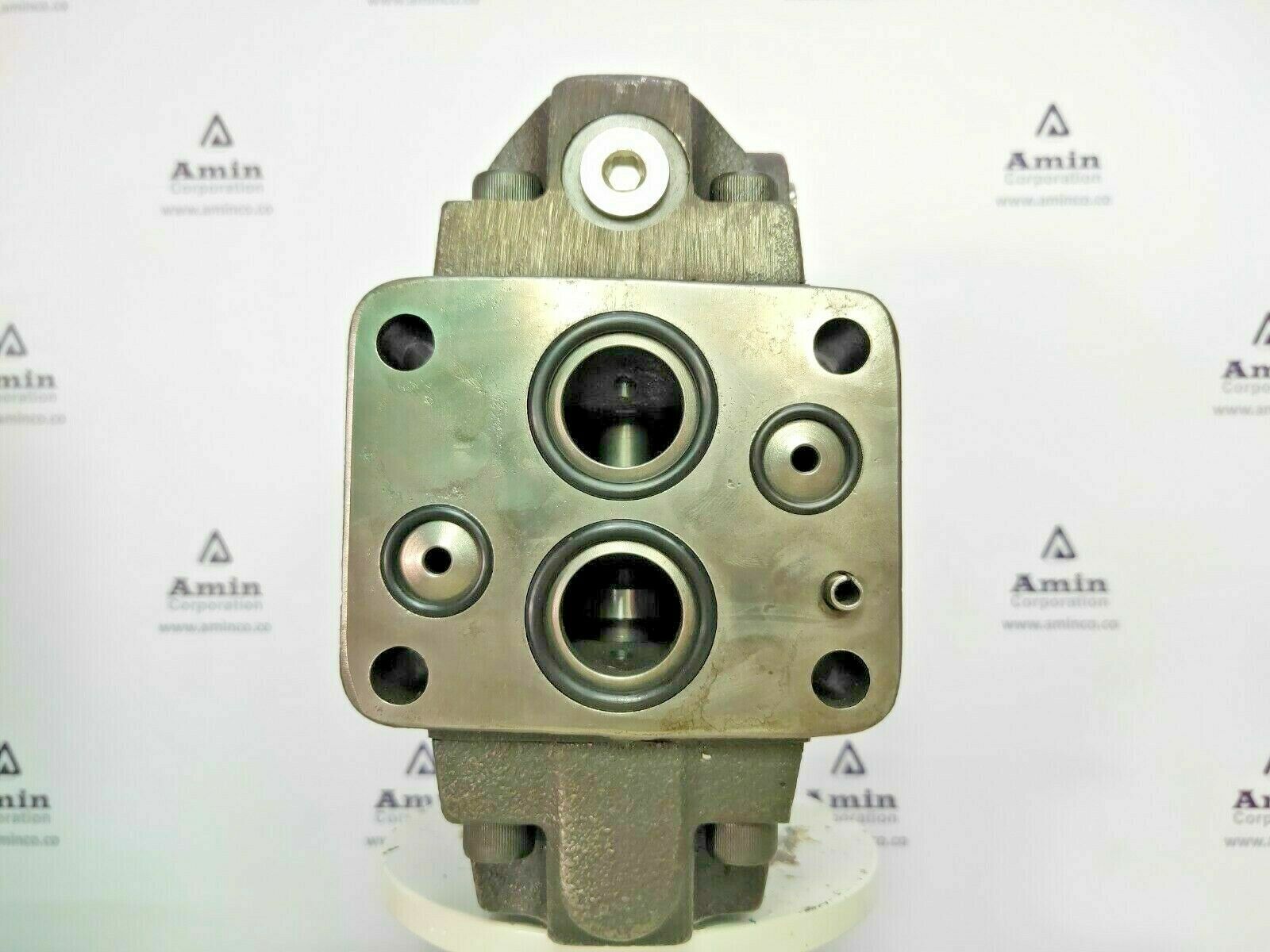 Vickers XCG 06 3F 30 Pressure Reducing valve 2850 psi max. - NEW FREE SHIPPING