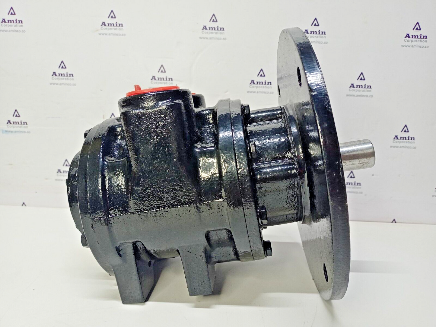 Globe Air motor VS10C Pneumatic Vane Air motor 12.8 HP/ 9.5 kW 2400RPM - NEW