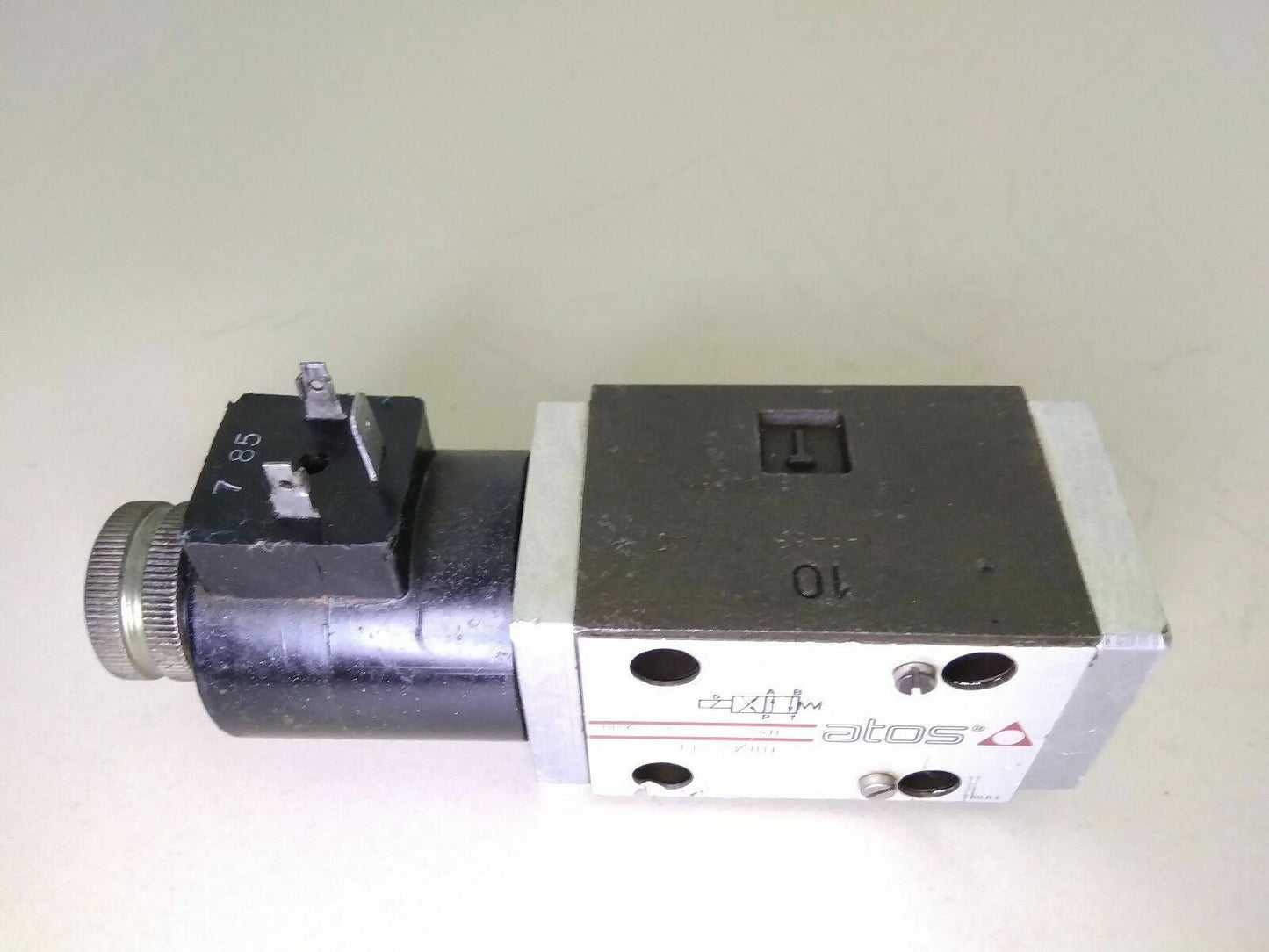 ATOS DHY-9-631 SOLENOID OPERATED DIRECTIONAL VALVE - NEW