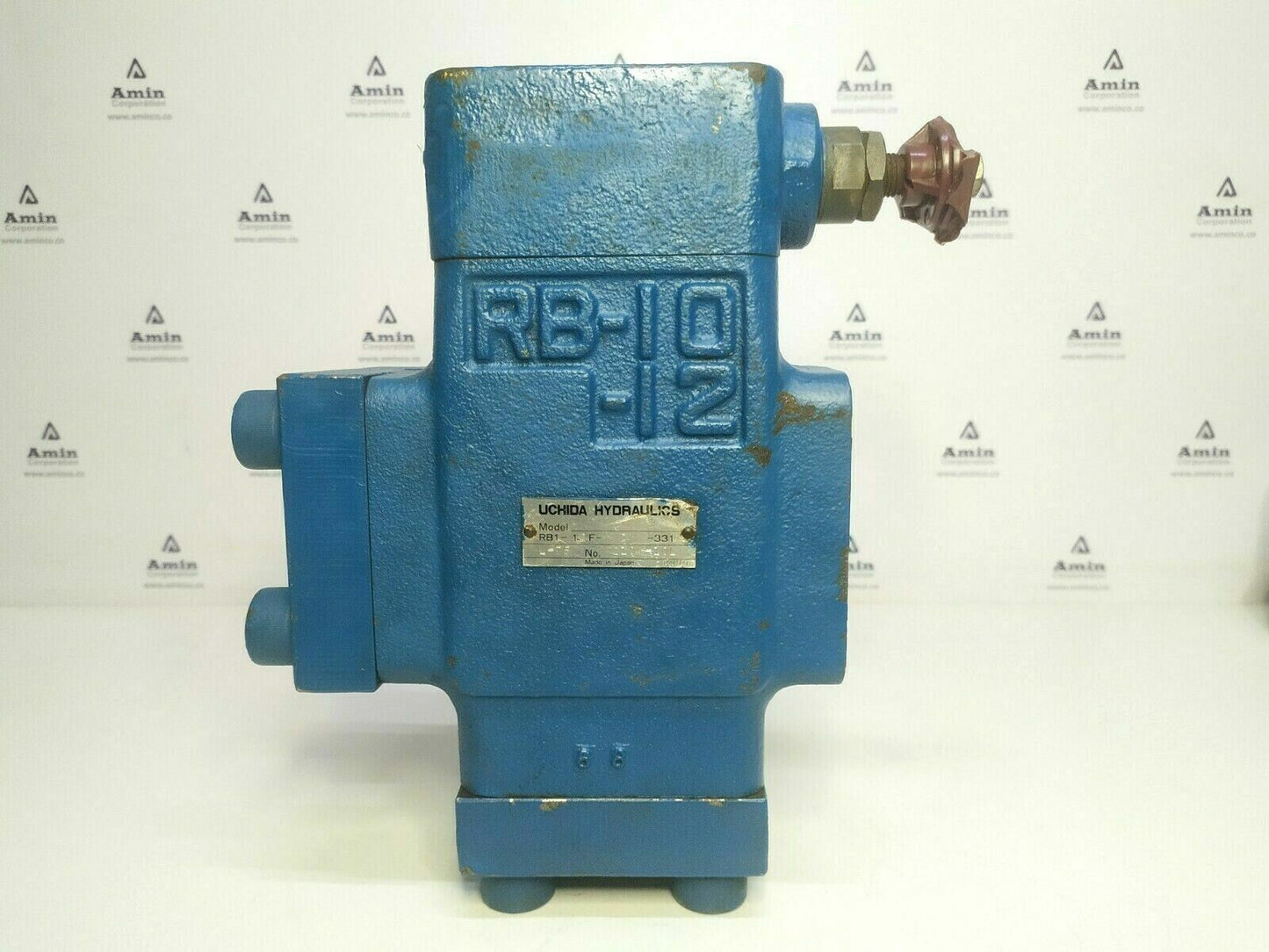 Uchida Hydraulics RB1-10F-D-331 L-75 Hydraulic valve - NEW