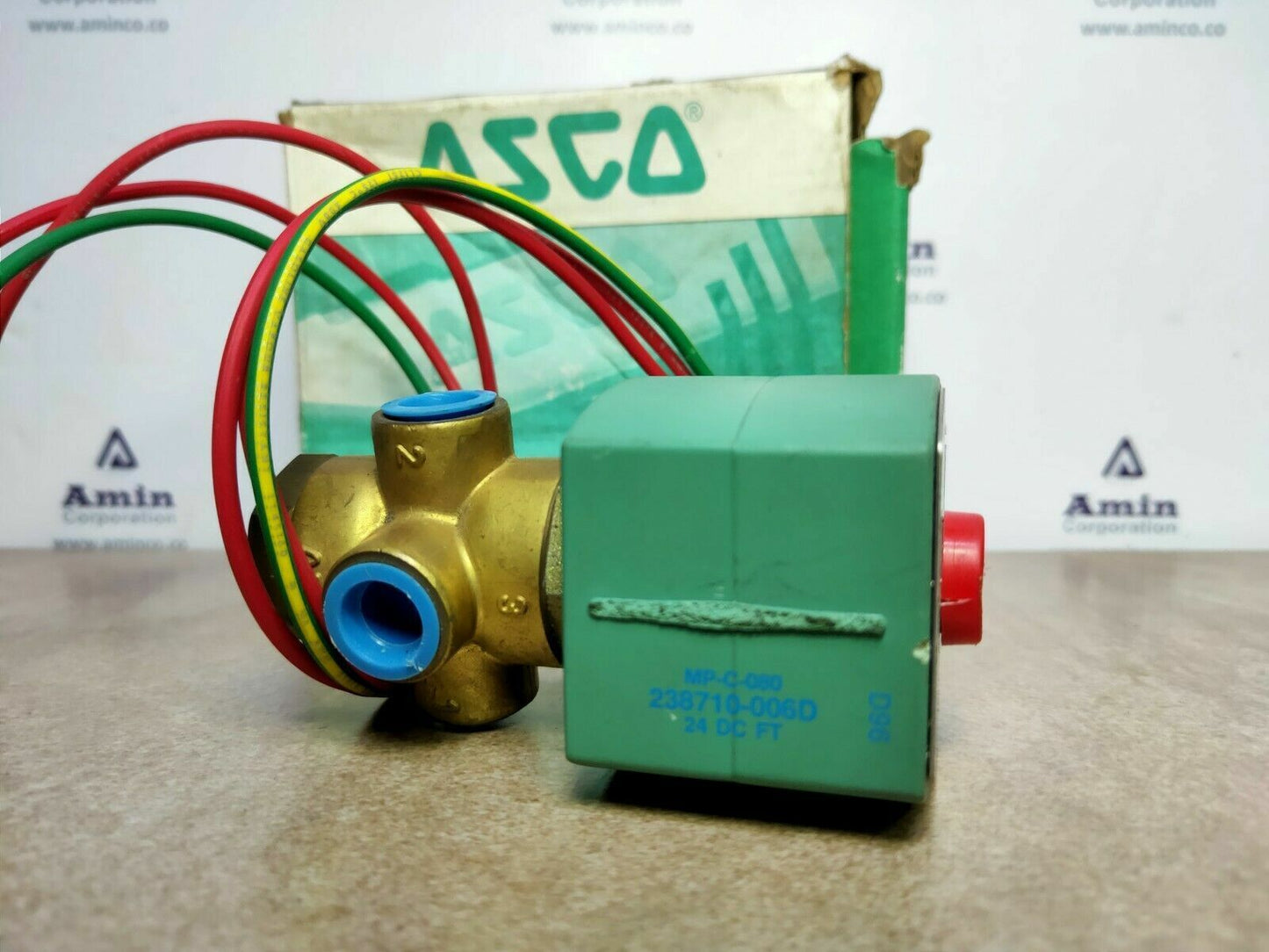 ASCO 8320G184 Solenoid valve, 1/4'' NPT - NEW