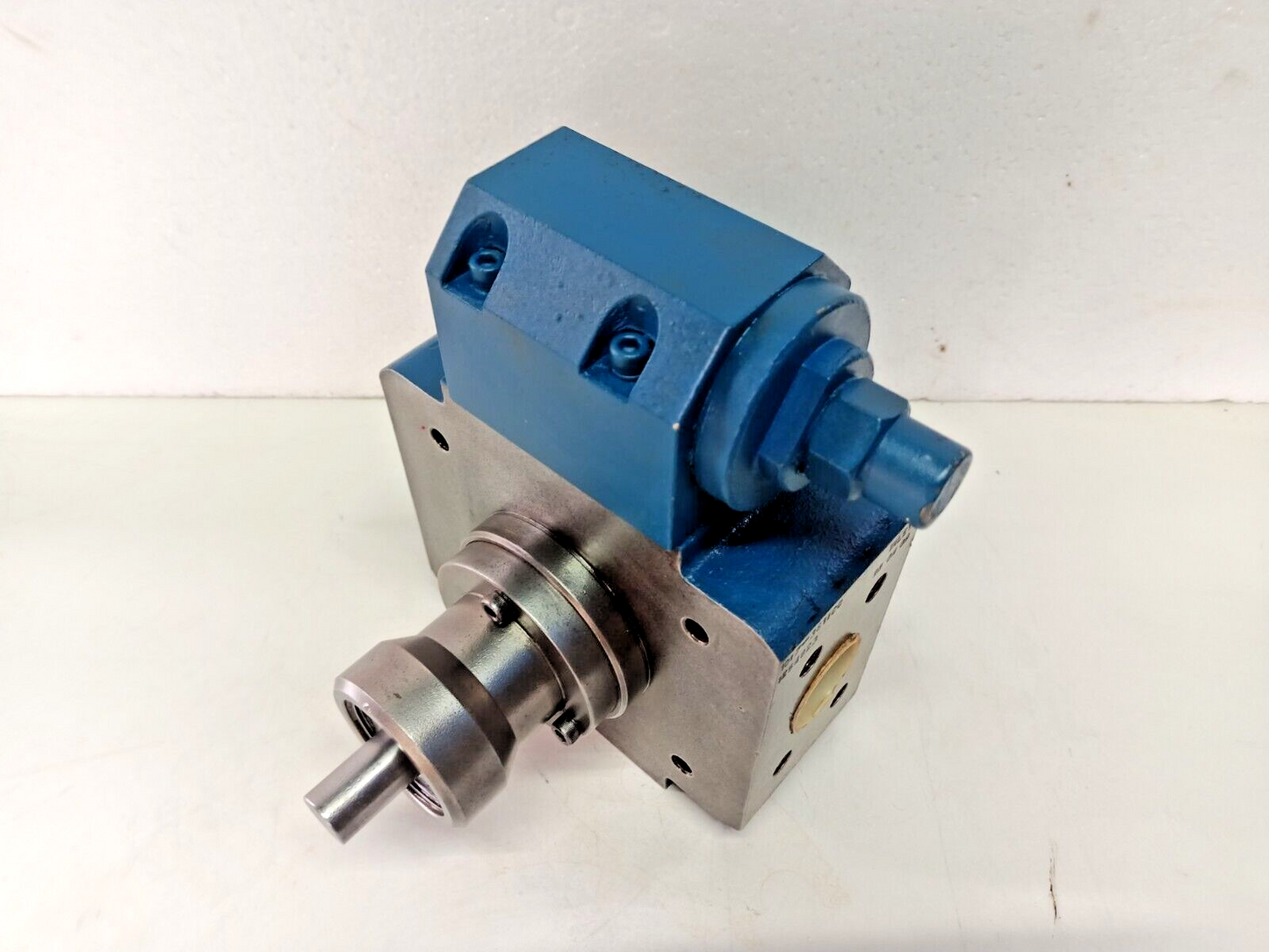 Tuthill pump 1017-3S1ICC Hydraulic internal gear pump 1000-series pump