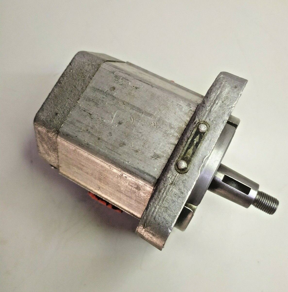 PZL-Hydral-Wroclaw PZ2-K-10-P Hydraulic gear pump - Tested pump