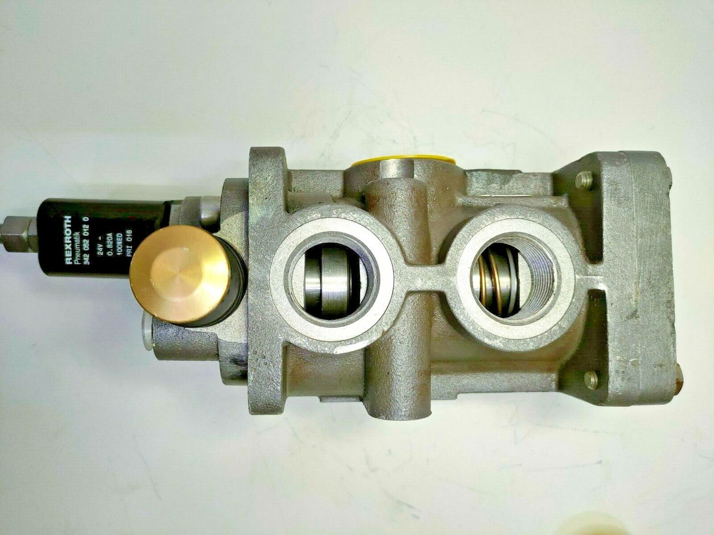 Rexroth 3711100200 Pneumatic 3/2 way Directional control valve