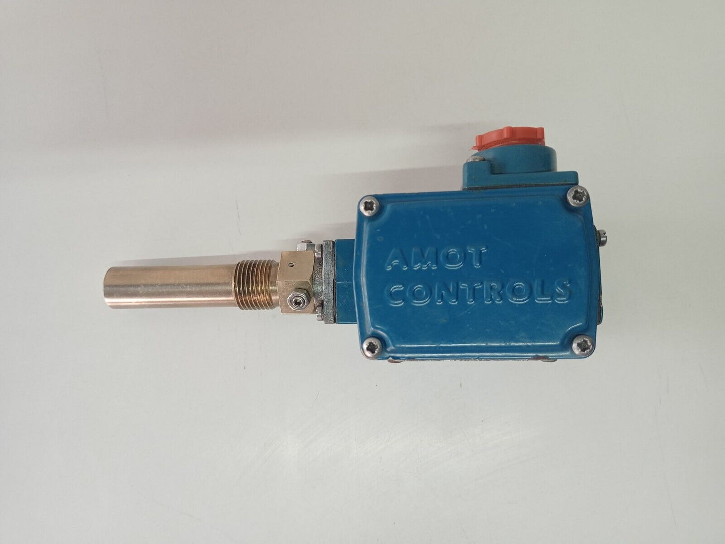Amot Controls Model 4140 Temperature Switch 4140DR1H00CE4-EE Range:83-104°C- NEW