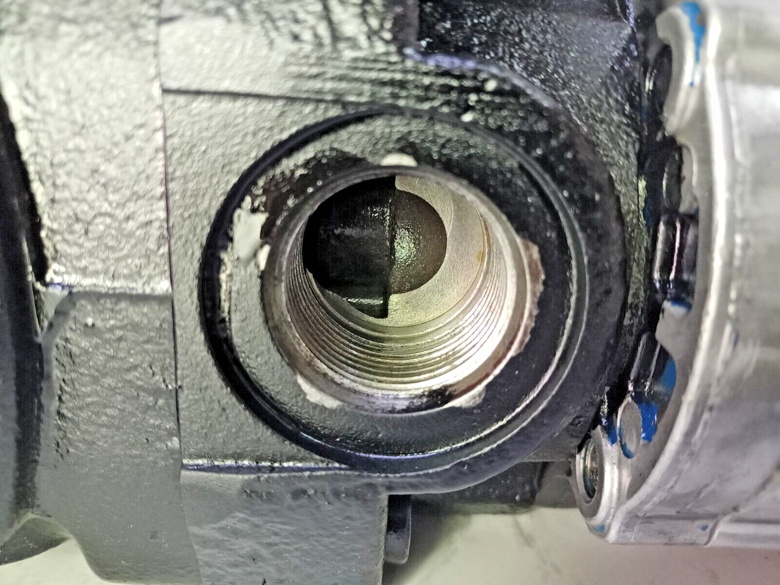 Oilgear PVM-022-B1UB-RDAY-P-1NNSN-AN-07-118 Hydraulic pump - Refurbished, Tested