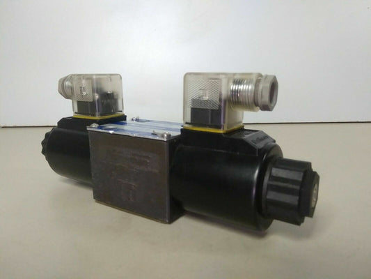 Northman SWH-G02-C4-A220-20 Solenoid operated Directional valve - NEW