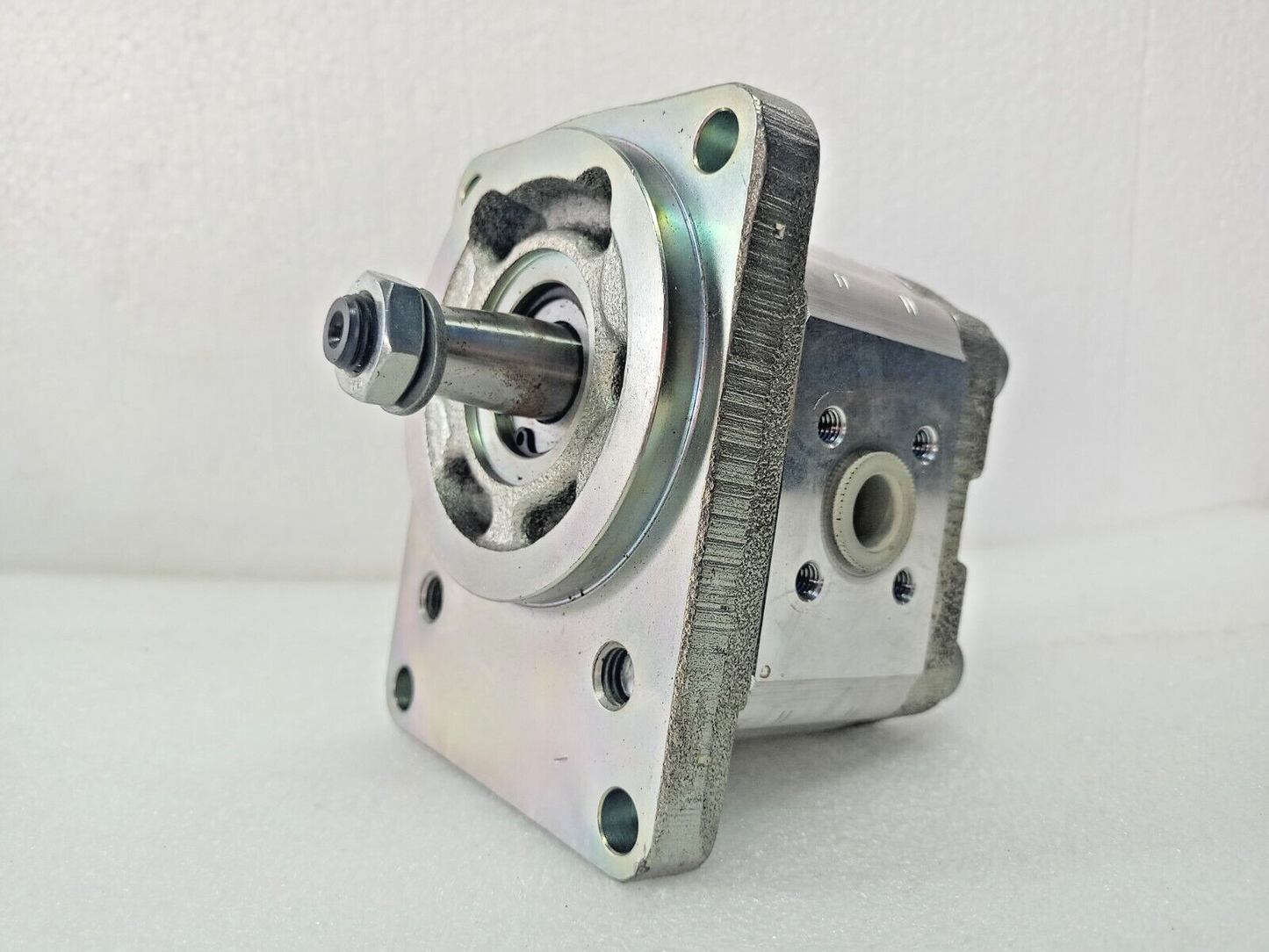 Rexroth 0510 225 006 Hydraulic gear pump 0510225006 - NEW