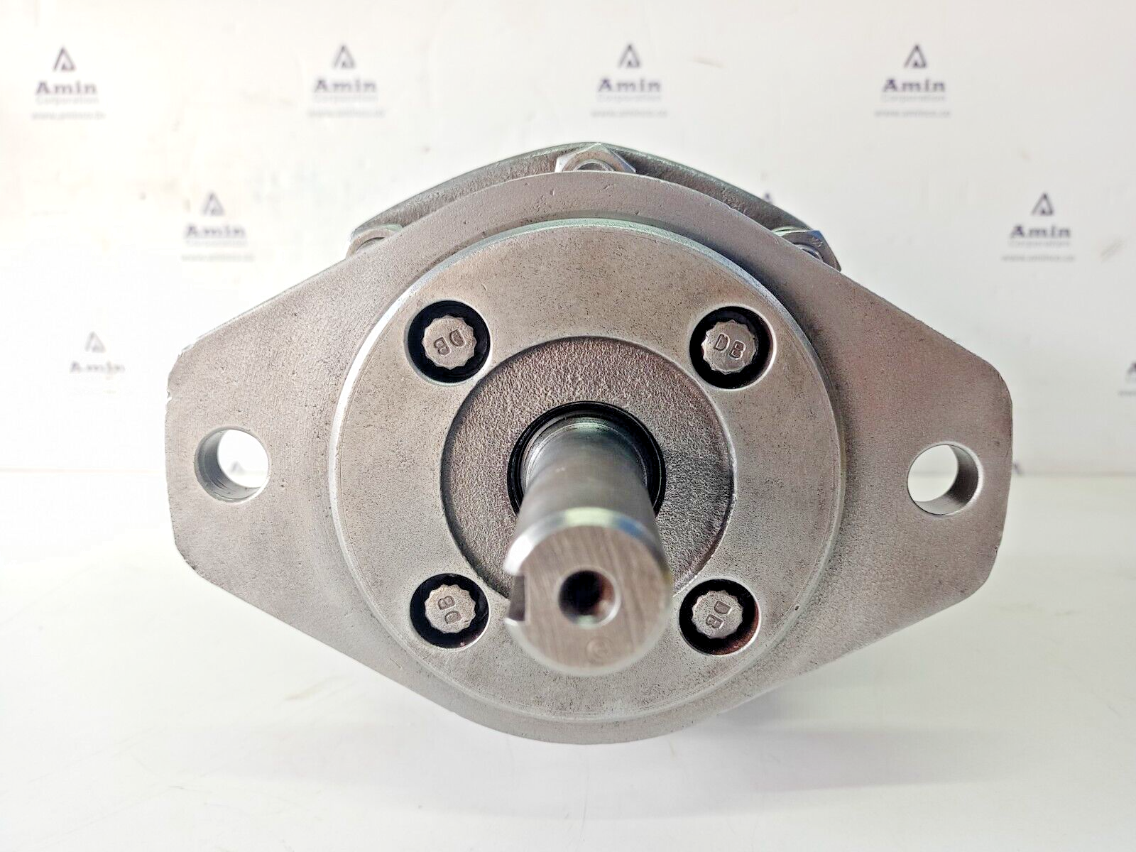 Parker M2A33912T20NB High speed hydraulic motor M2-series hydraulic motor