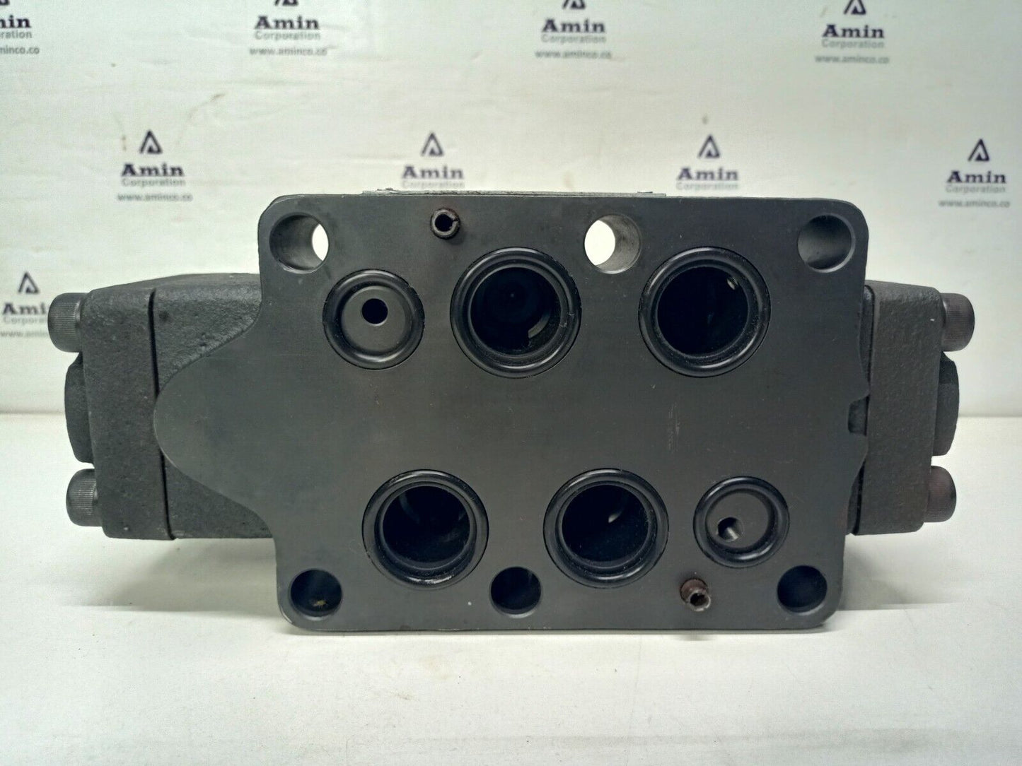 Eaton-Vickers DG5S-8-2C-T-M-X1-ER4-30 Directional control valve - NEW