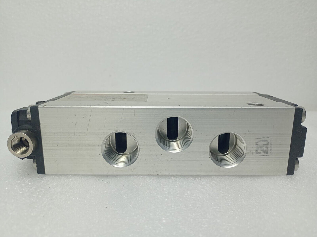 Rexroth MNR: 5711000100 5/2 Air-Pilot Pneumatic valve - NEW