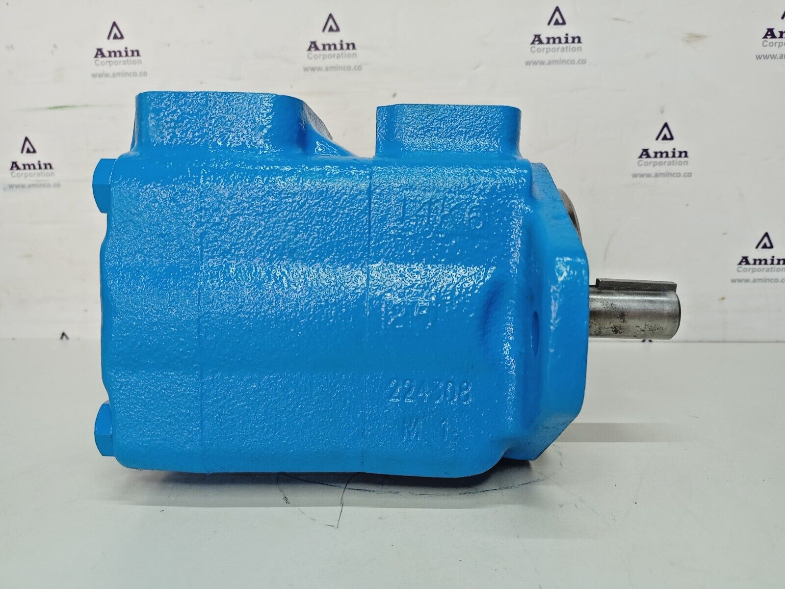 Vickers 25V12A 1C22R Hydraulic vane pump - NEW