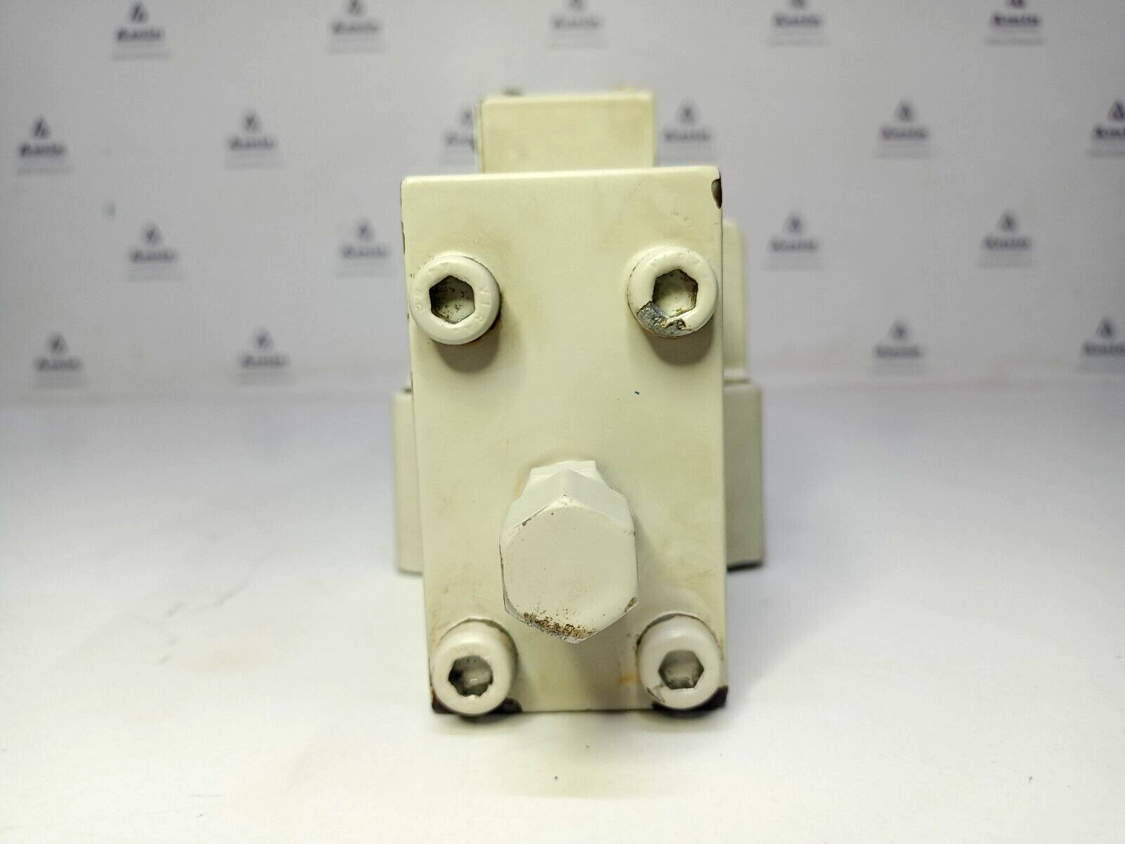 Servi Hydranor 1STB44142C1.L3.14C Directional control valve Pressure: 350 bar