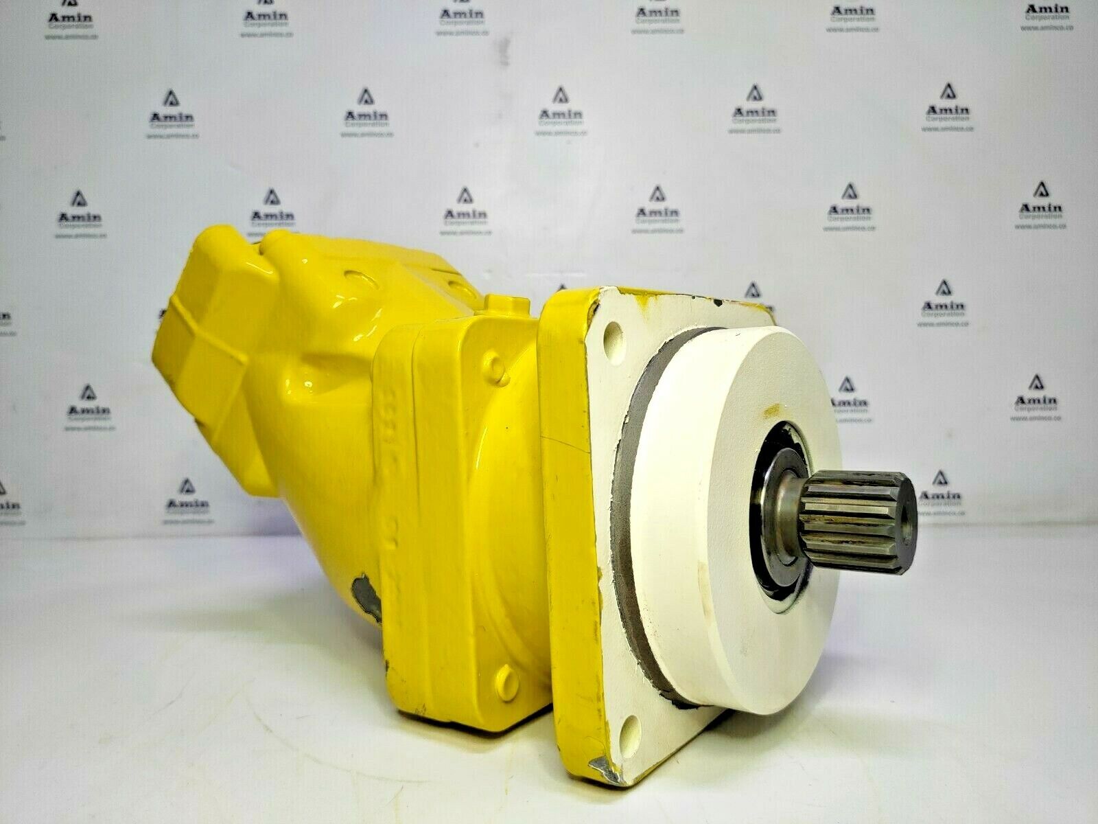 Sunfab SCM-090W-H-I44-W35-S1M-100 Hydraulic Motor - NEW