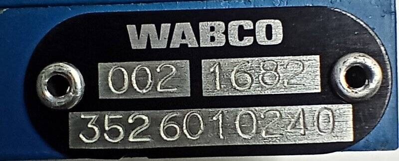 Wabco 3526010240 Pneumatic Valve - New