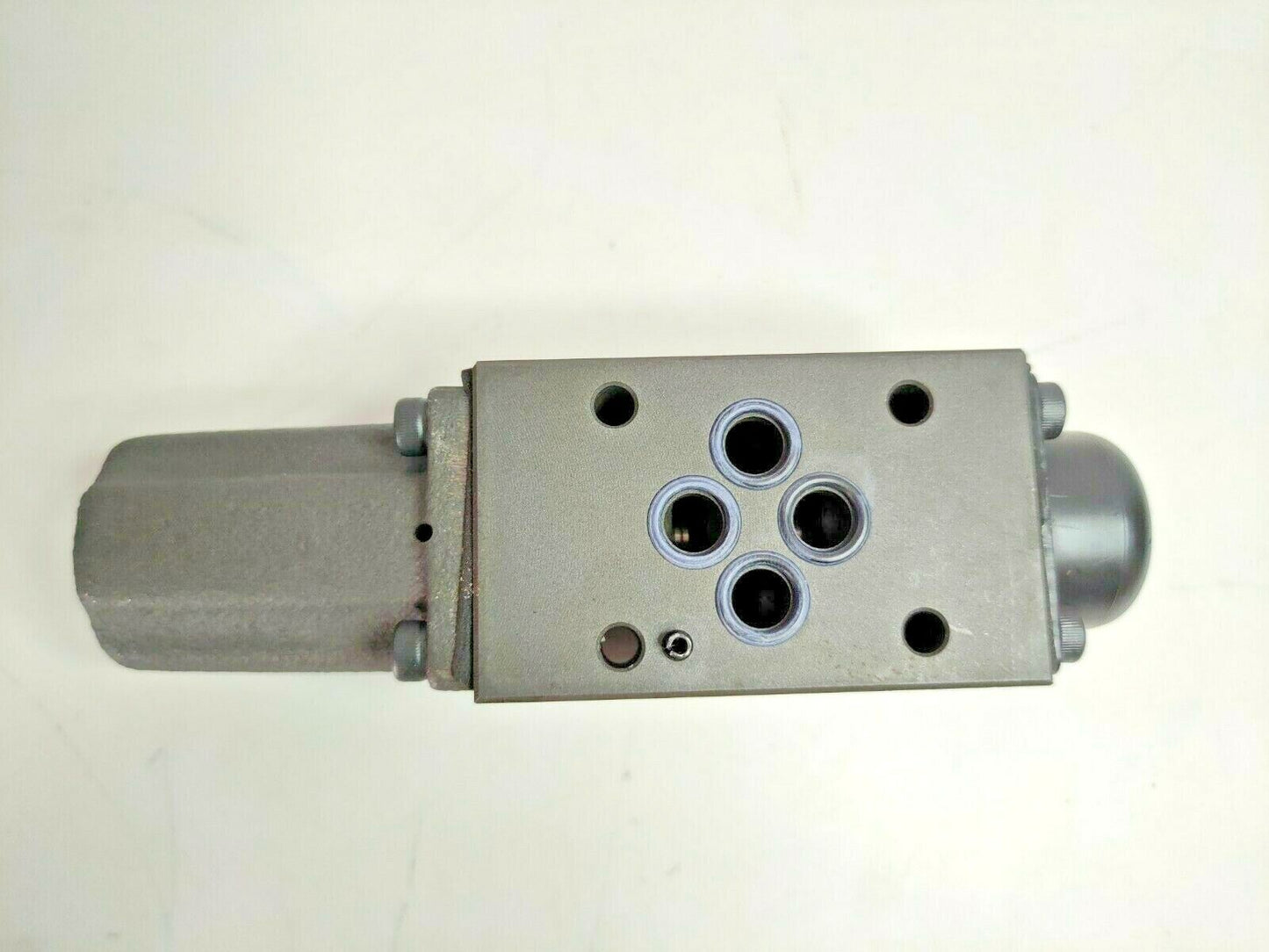 Parker D1VA1HN Directional control valve - NEW