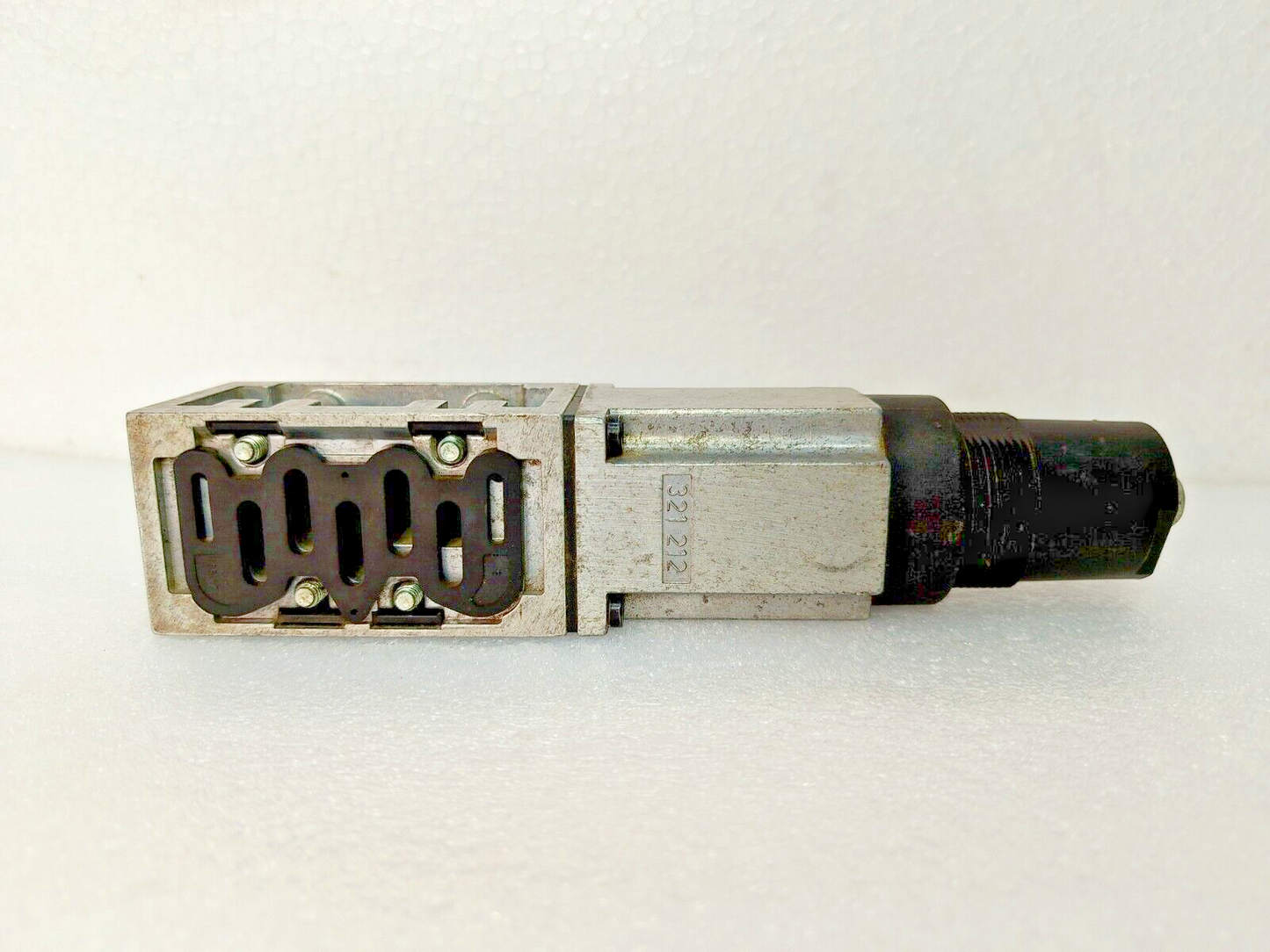 Festo LR-ZP-P-D-1 Pressure Regulator