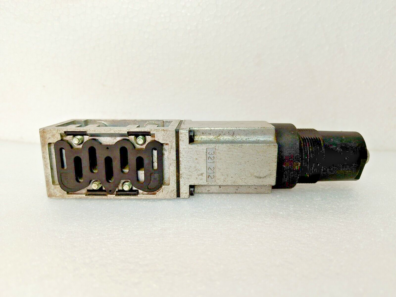 Festo LR-ZP-P-D-1 Pressure Regulator