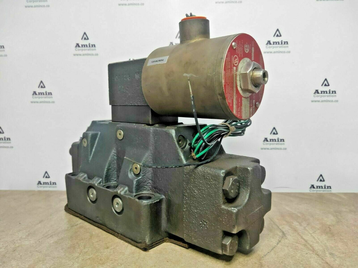 Double-A QJ-3-C-10D1-V with QJ-8-C-10B1-T-V Directional control valve - NEW