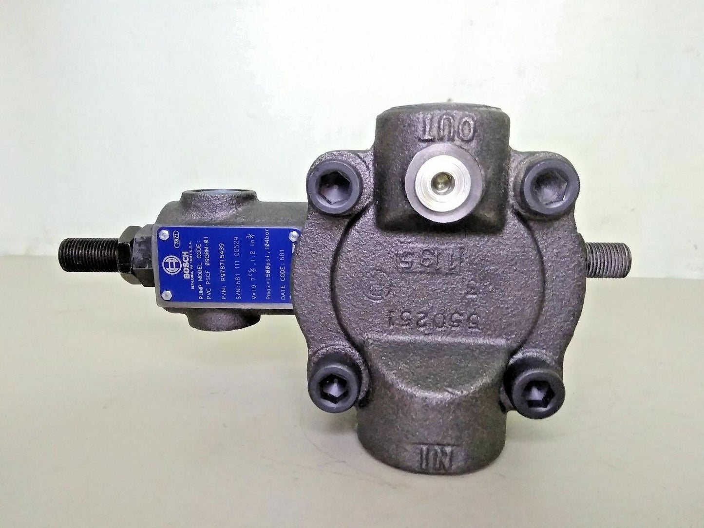 Bosch PVC PSCF 09GRM-01 Hydraulic Vane pump P/n: R978715439, 1500 psi max. - NEW
