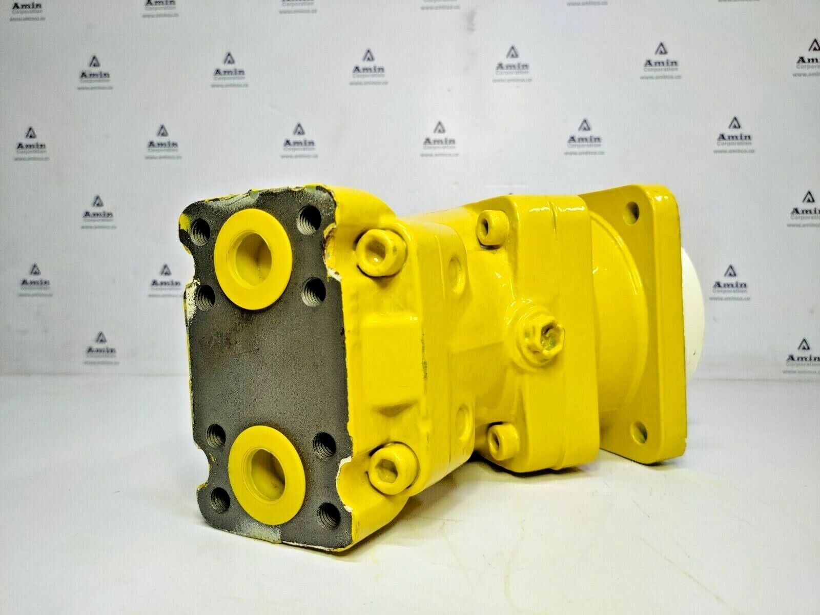 Sunfab SCM-090W-H-I44-W35-S1M-100 Hydraulic Motor - NEW