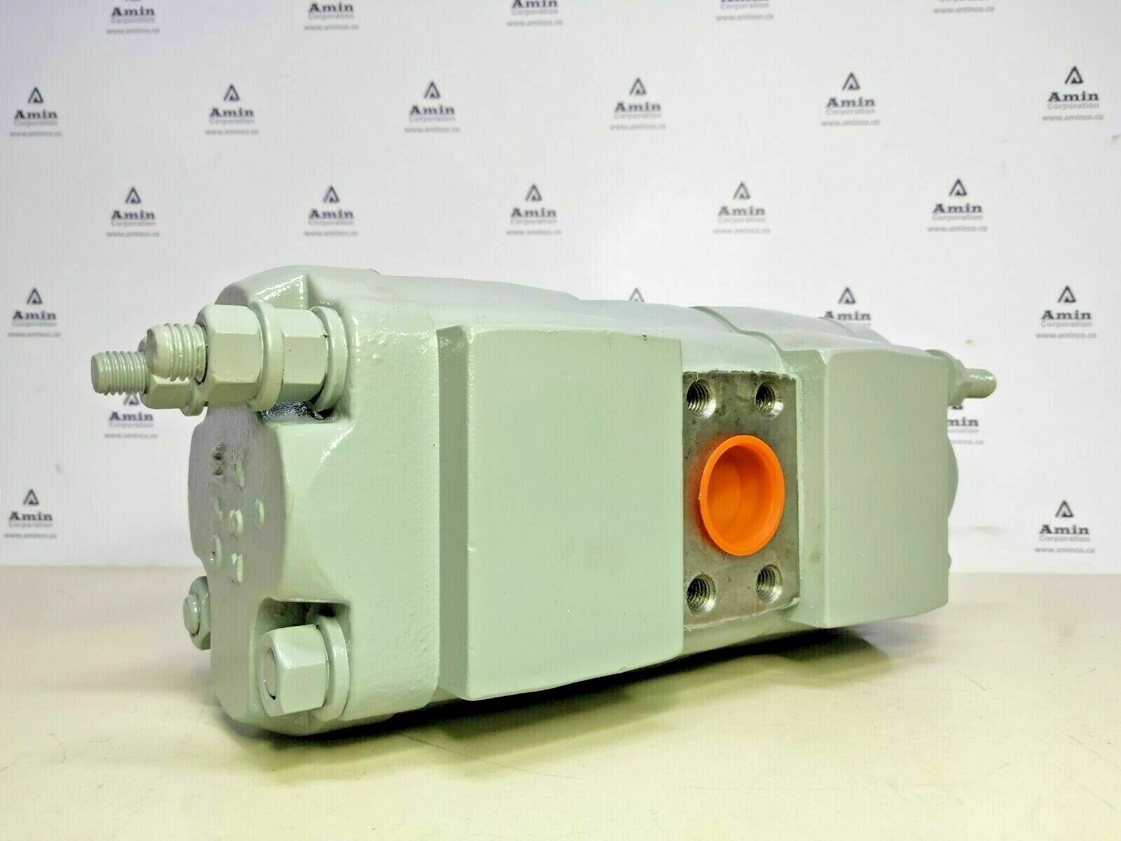 GPM 040802581 Hydraulic gear flow divider - NEW