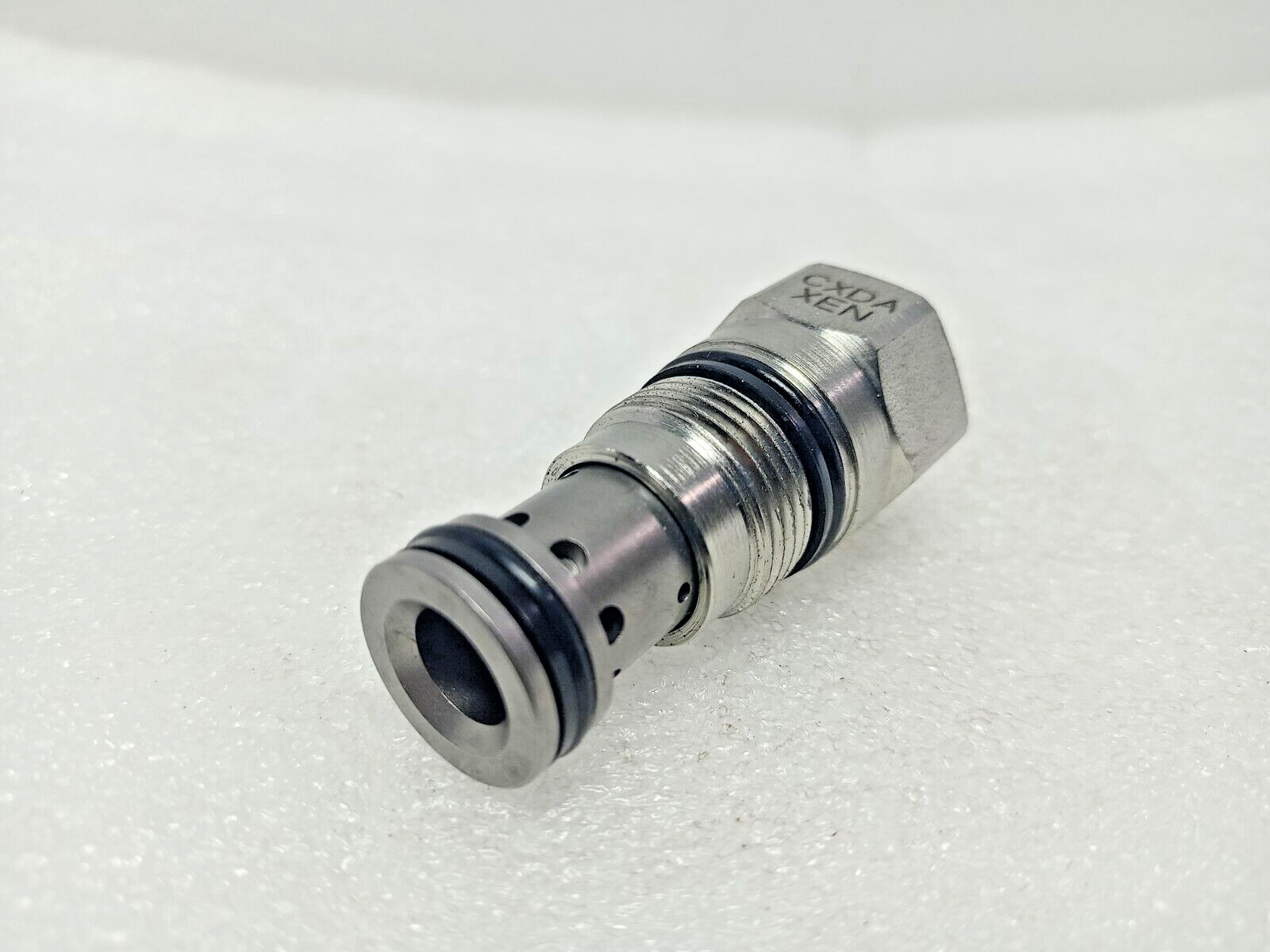 Sun Hydraulics CXDA-XEN Free flow nose to side check valve CXDAXEN - NEW