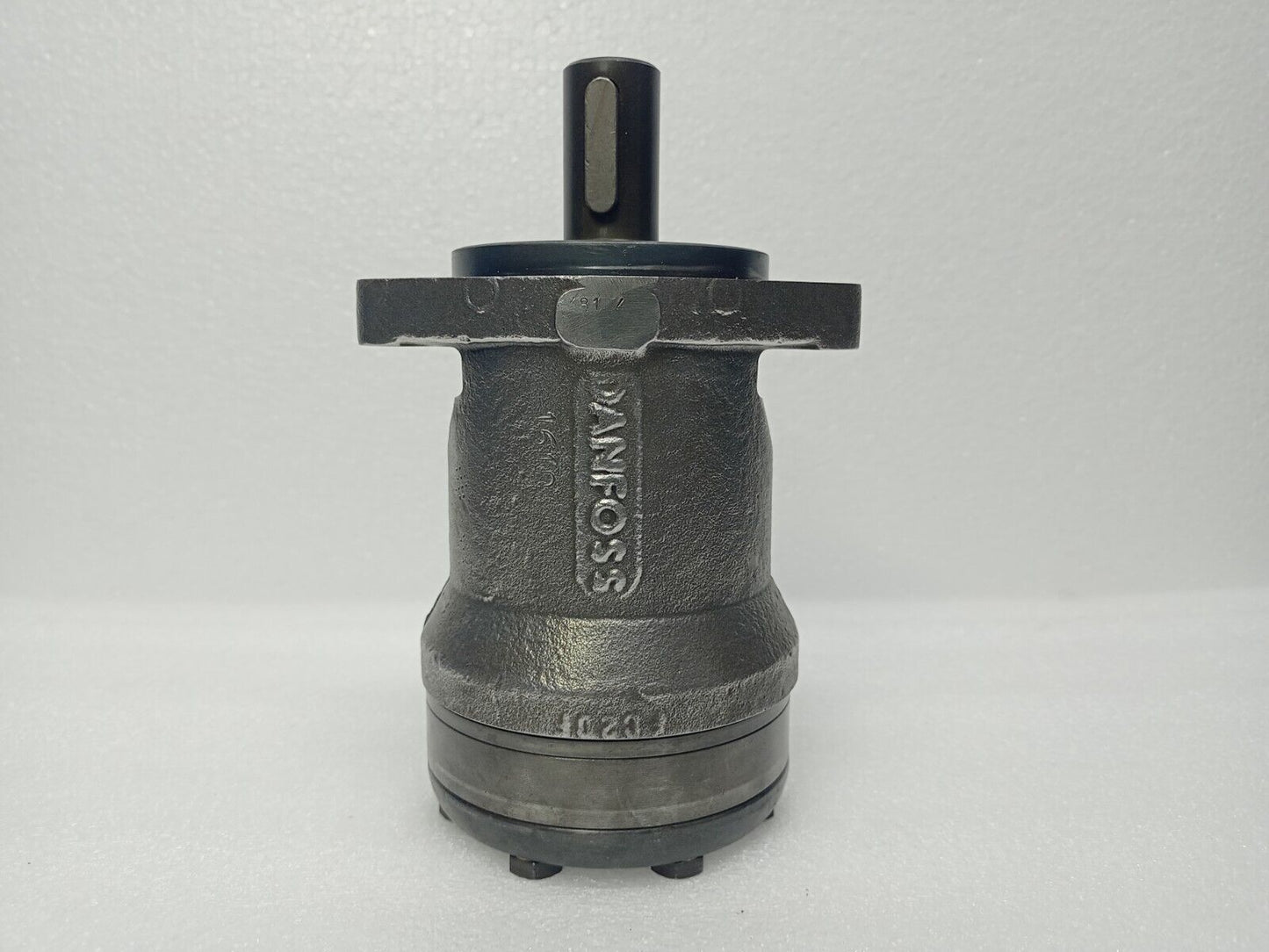 Danfoss OMR-100 Hydraulic motor 151-0212 4 - NEW
