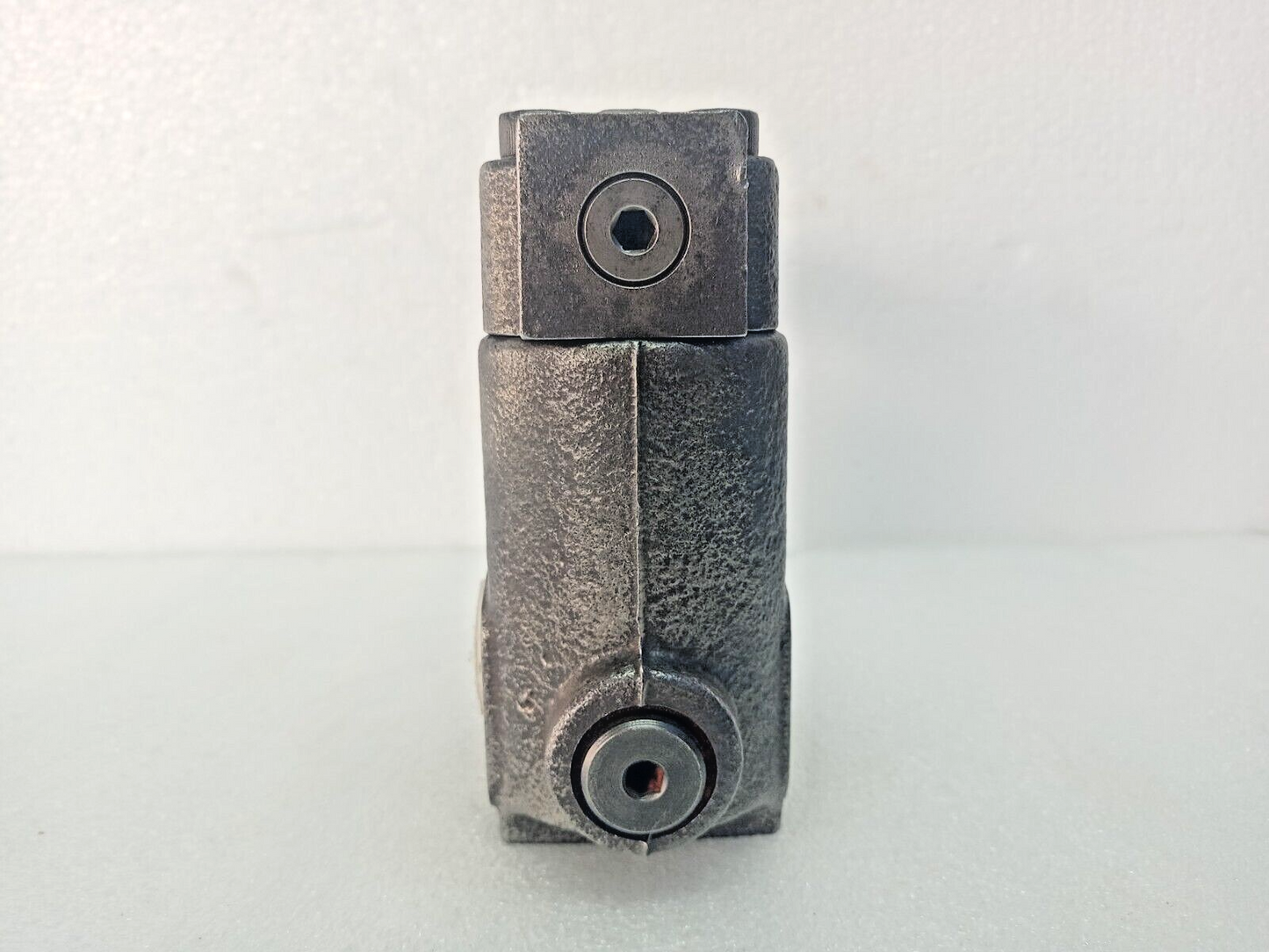 Denison R5V08-595-12-A1 Pressure Relief valve
