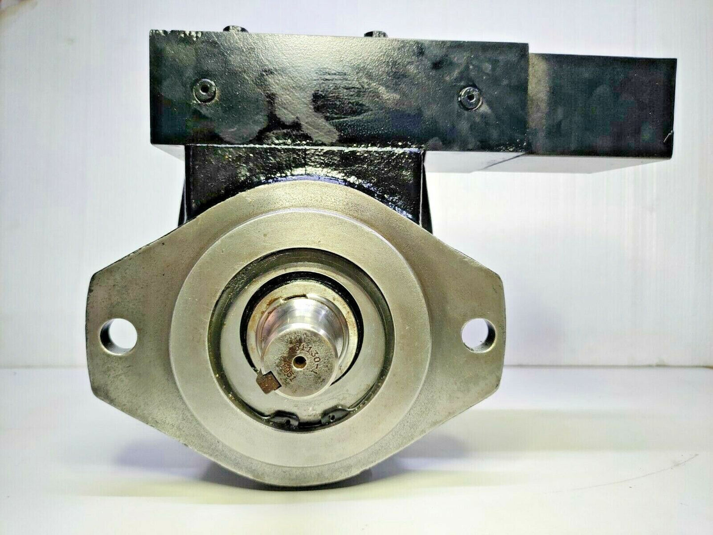 Oilgear PVWH-05-RSAY-HPNN-H38 Hydraulic Piston pump