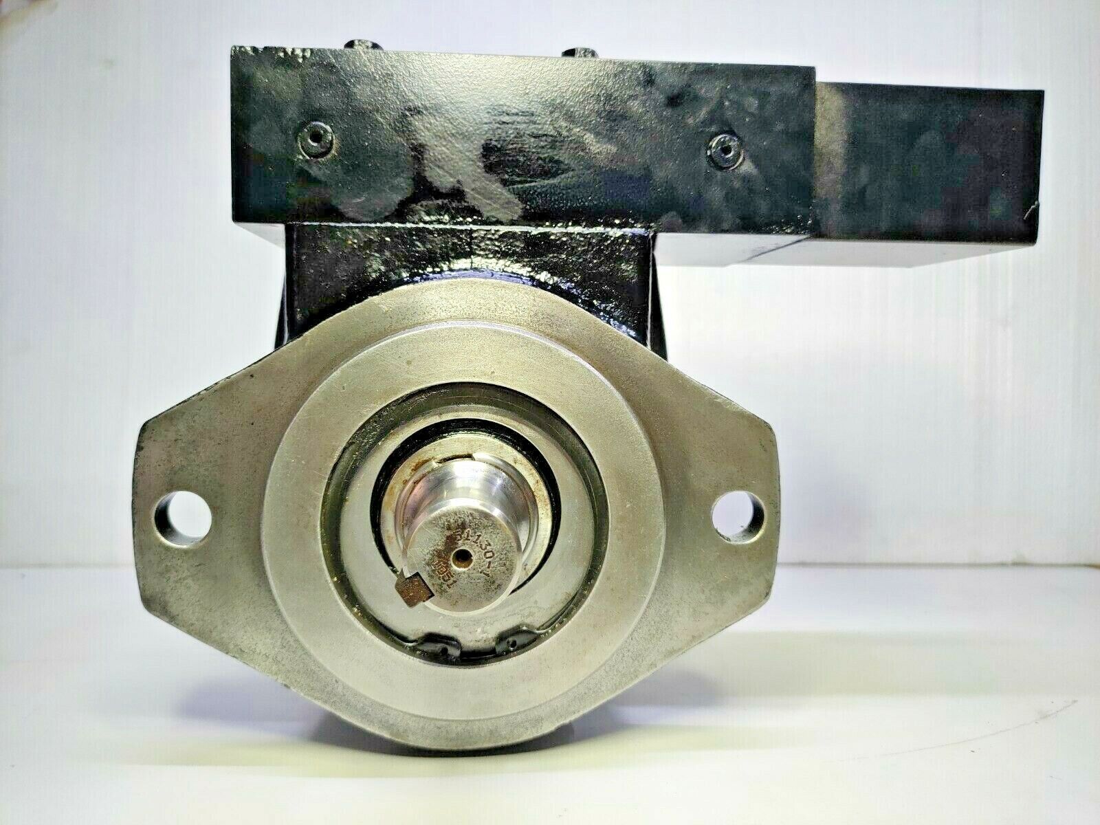 Oilgear PVWH-05-RSAY-HPNN-H38 Hydraulic Piston pump