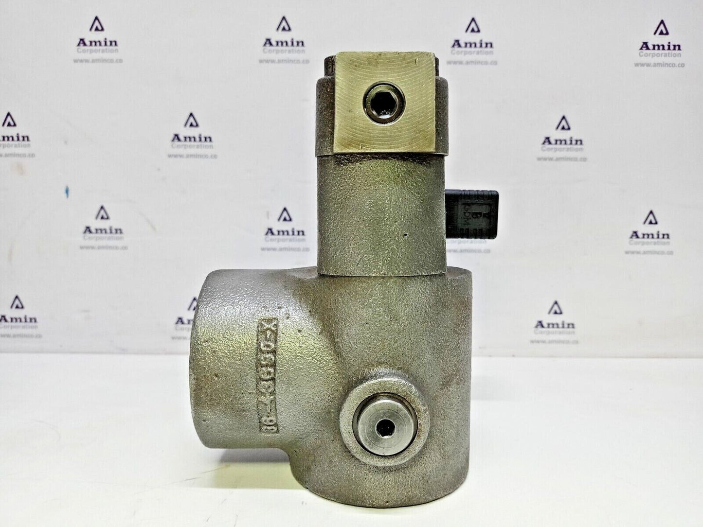 Denison hydraulics R4V10 5D9 30 with VV01 311 G E1 Pre. control and vent valve