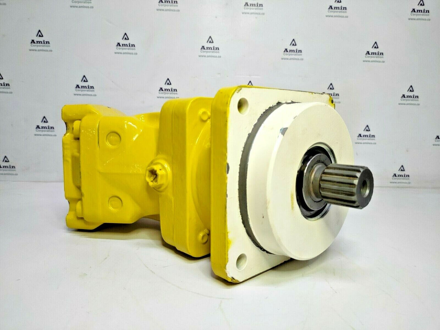 Sunfab SCM-090W-H-I44-W35-S1M-100 Hydraulic Motor - NEW