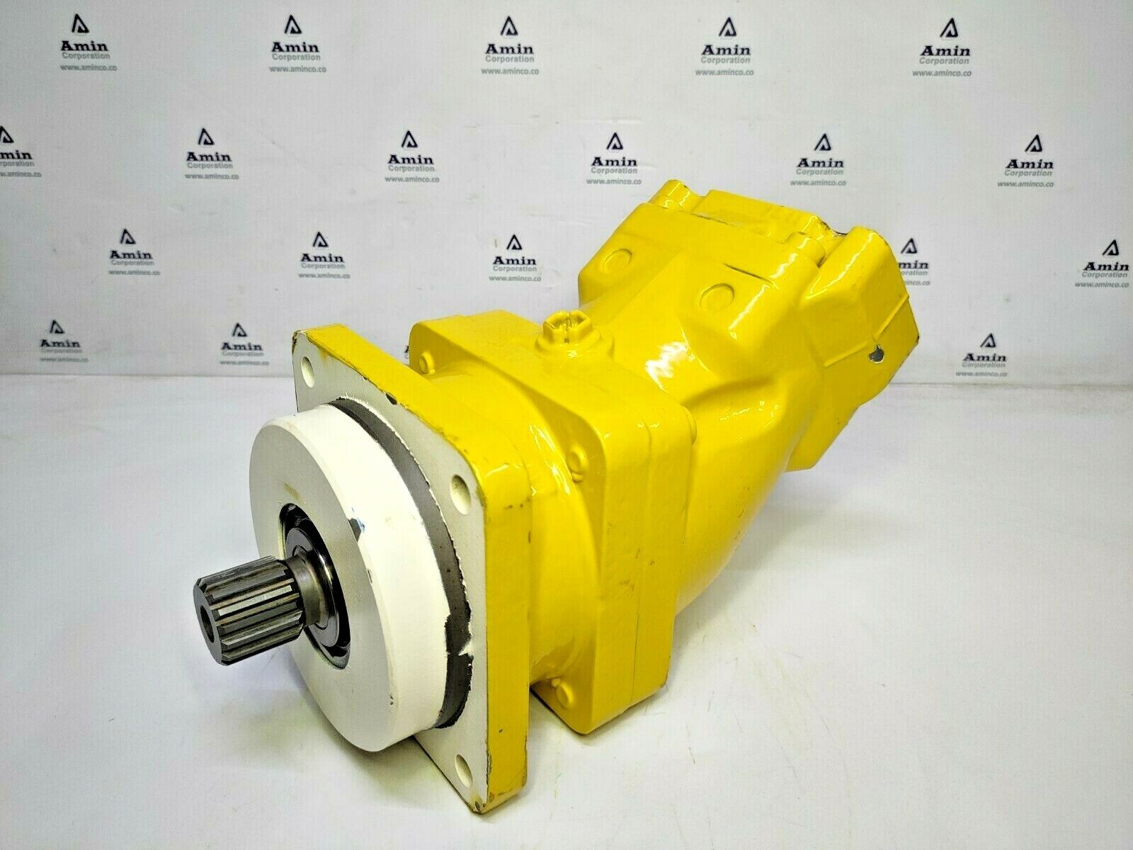 Sunfab SCM-090W-H-I44-W35-S1M-100 Hydraulic Motor - NEW