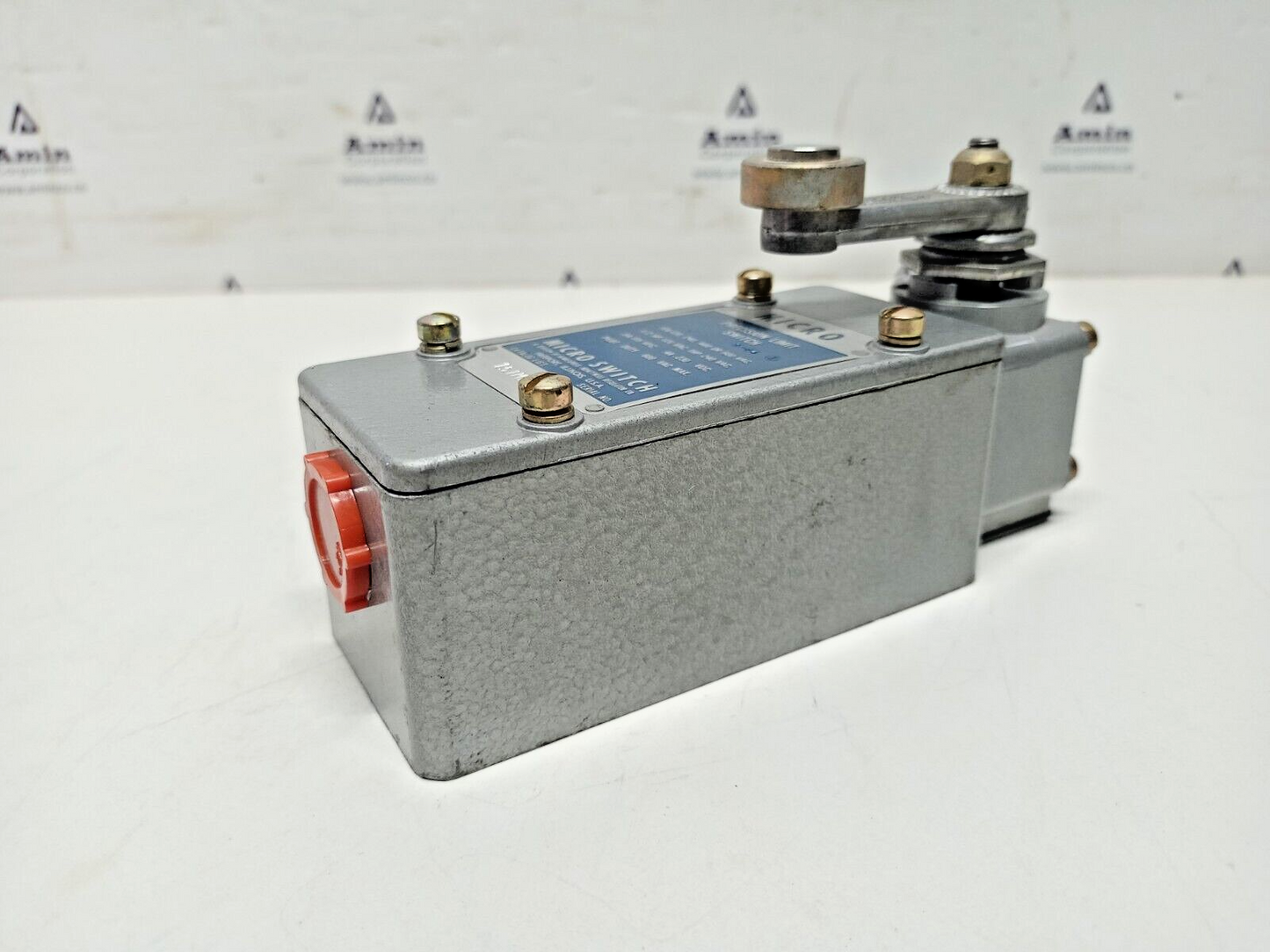 MICRO SWITCH 151ML1 600VAC 10A Honeywell/Micro switch Precision limit switch NEW