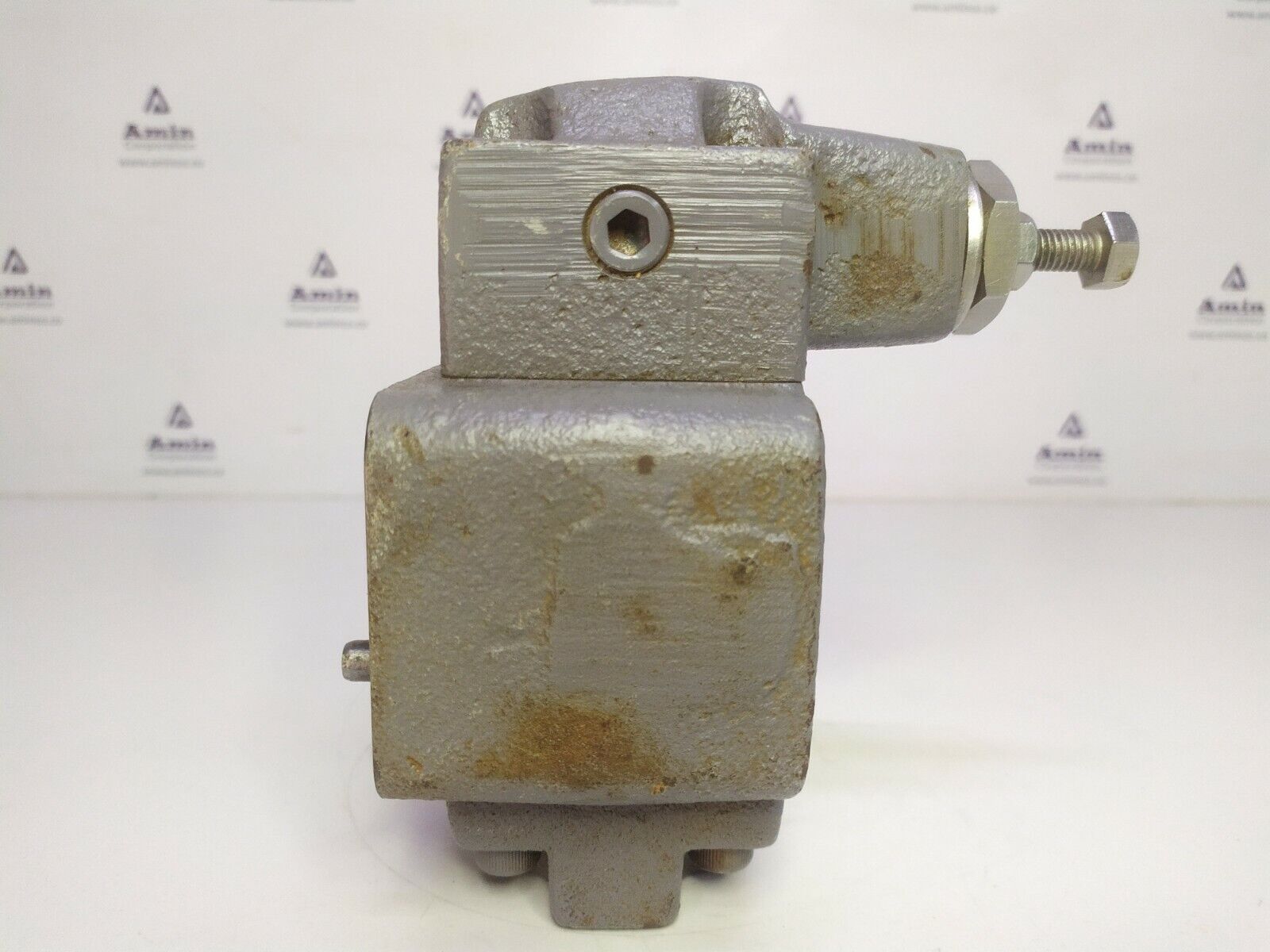 Tokimec XG-03-F-20-JA-S34-J Pressure reducing valve Max. 20 Mpa - NEW