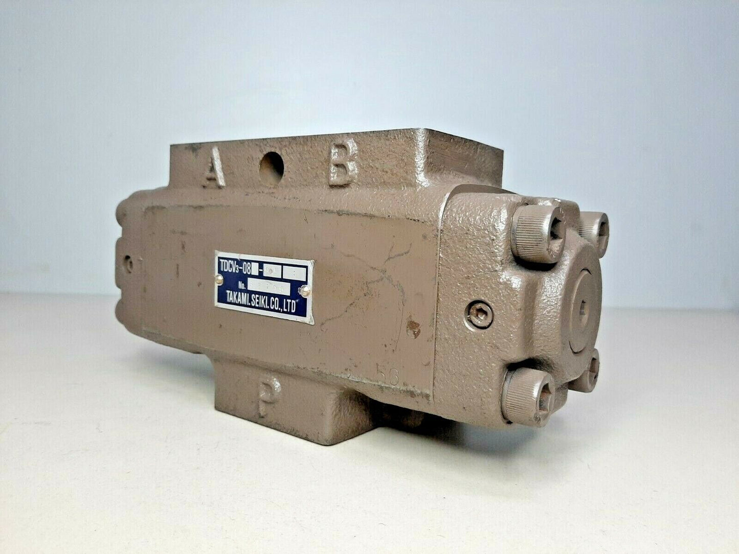 Takami Seiki TDCV3-08-80F DE CO Valve - NEW