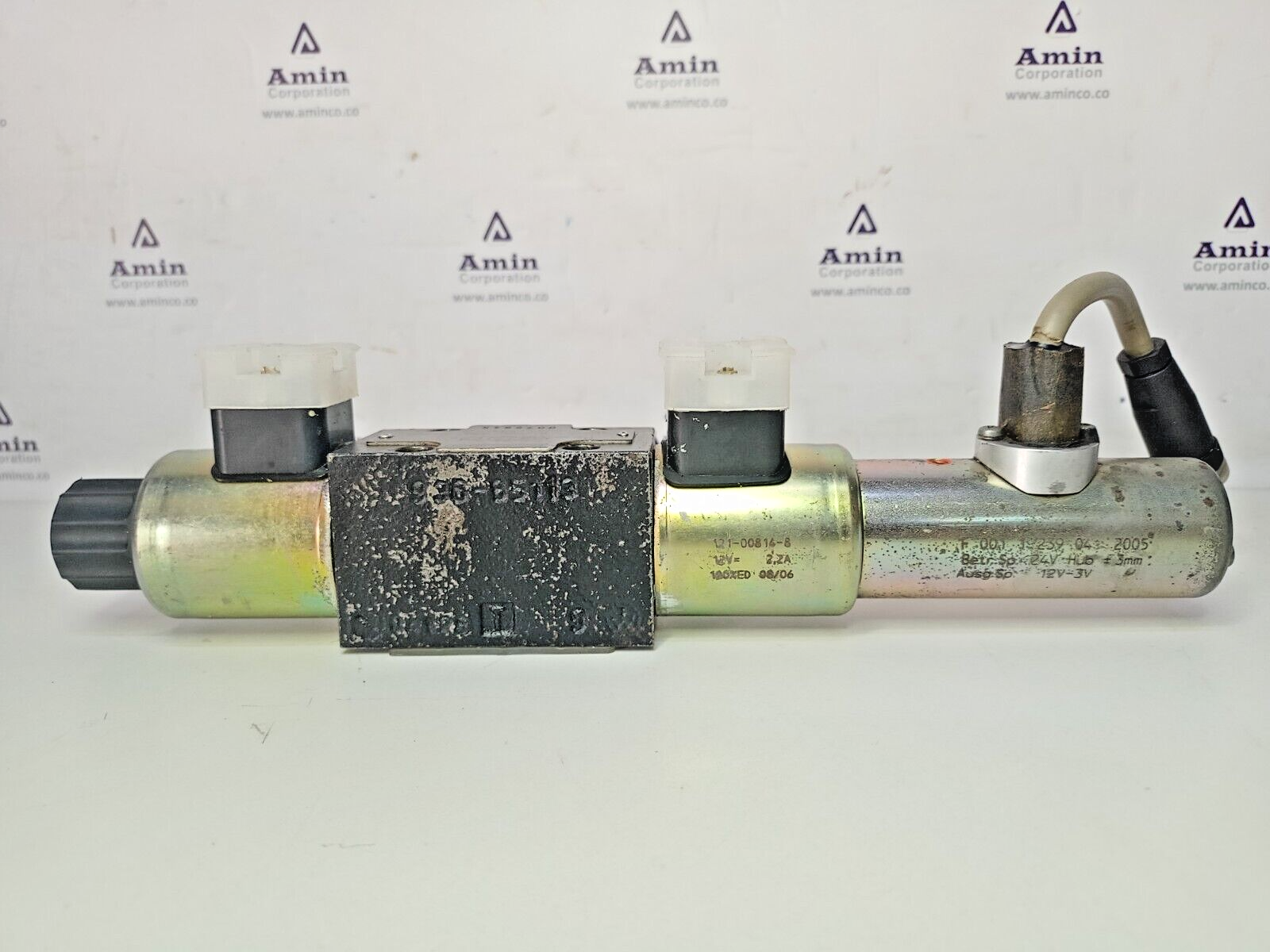 Denison Hydraulics 4DP01 LT02F20 03B1 G12C1 proportional DC valve