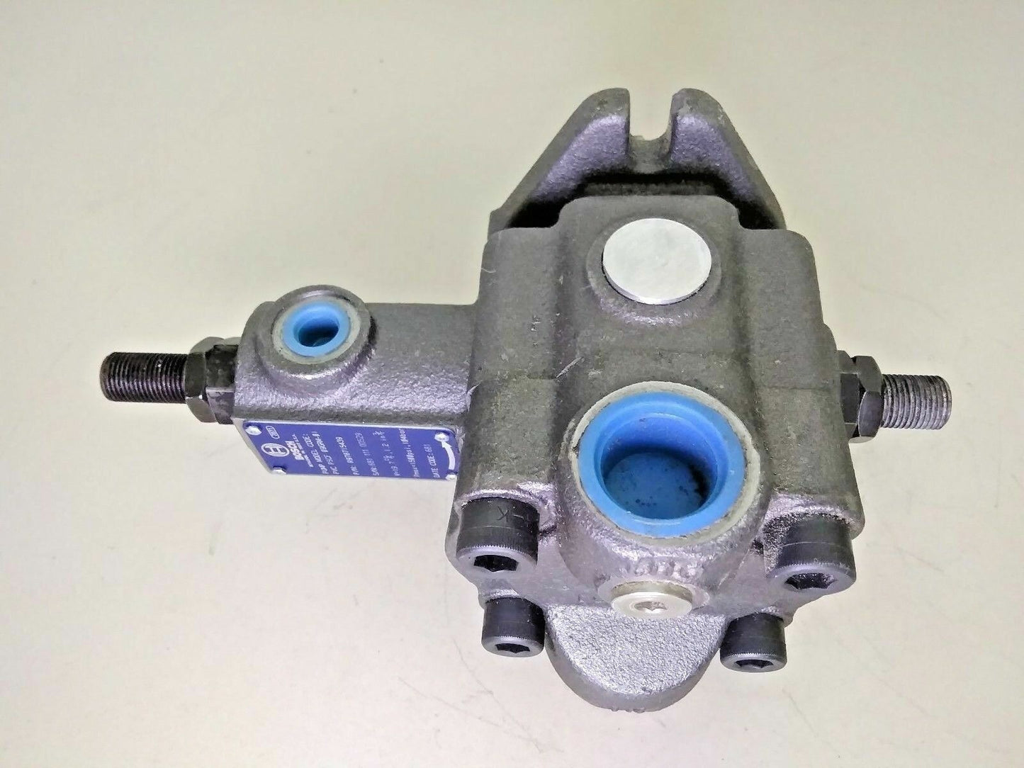 Bosch PVC PSCF 09GRM-01 Hydraulic Vane pump P/n: R978715439, 1500 psi max. - NEW