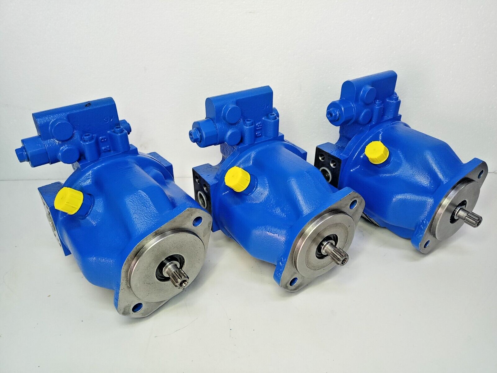 Uchida-Hydromatik A10V16DR1RS8 Axial piston variable pump A10 V16DR1 RS8