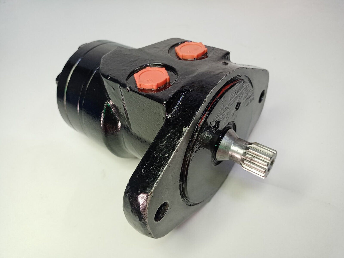 White drive 255100B1801AAAAA Hydraulic motor