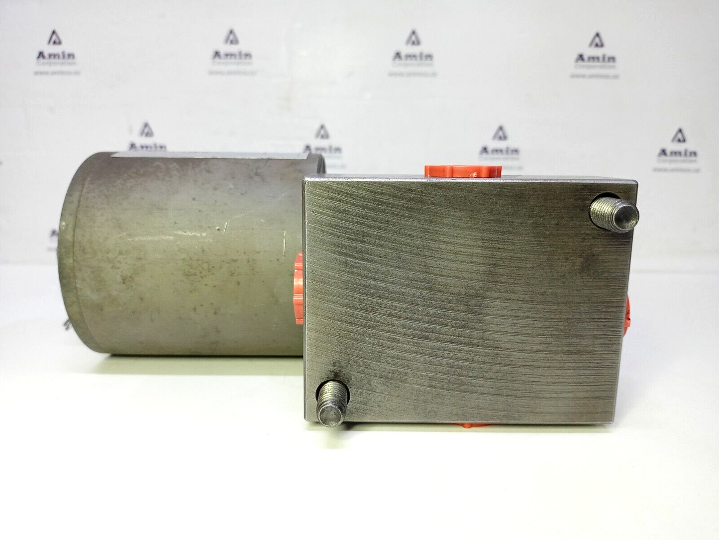 Parker D3W1KNJEU Directional control valve 24VDC, 1.5 AMPS