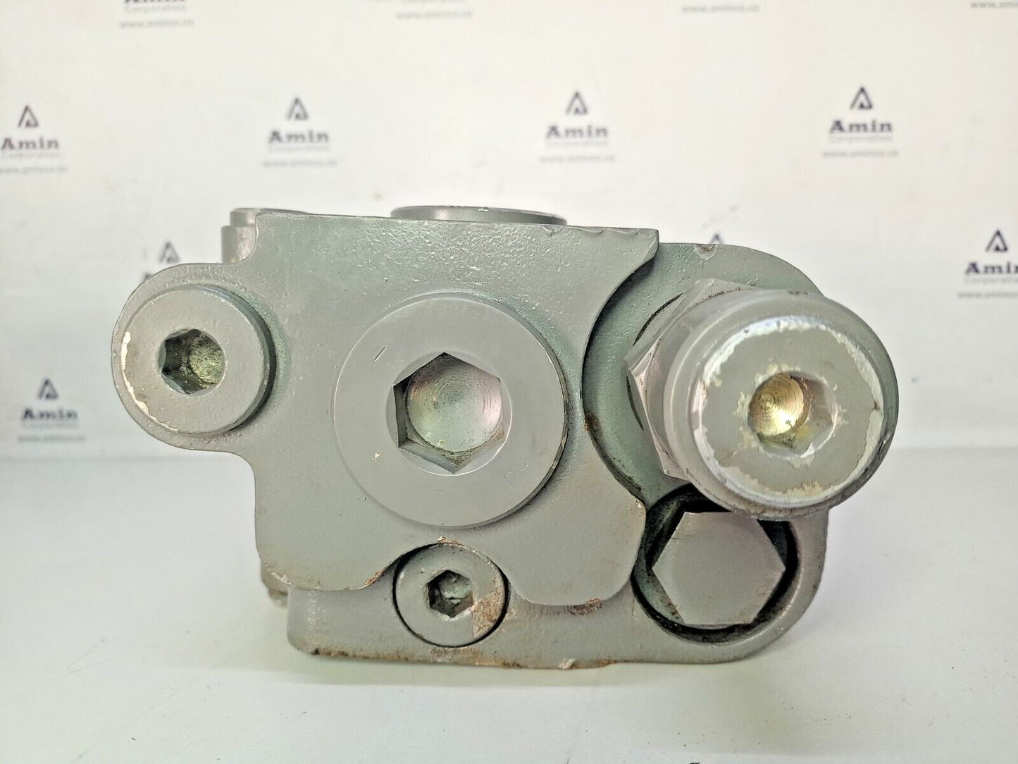 Micron Eagle Type: 502 25 03 05, R909068654 Hydraulic block For 25 Ton crane