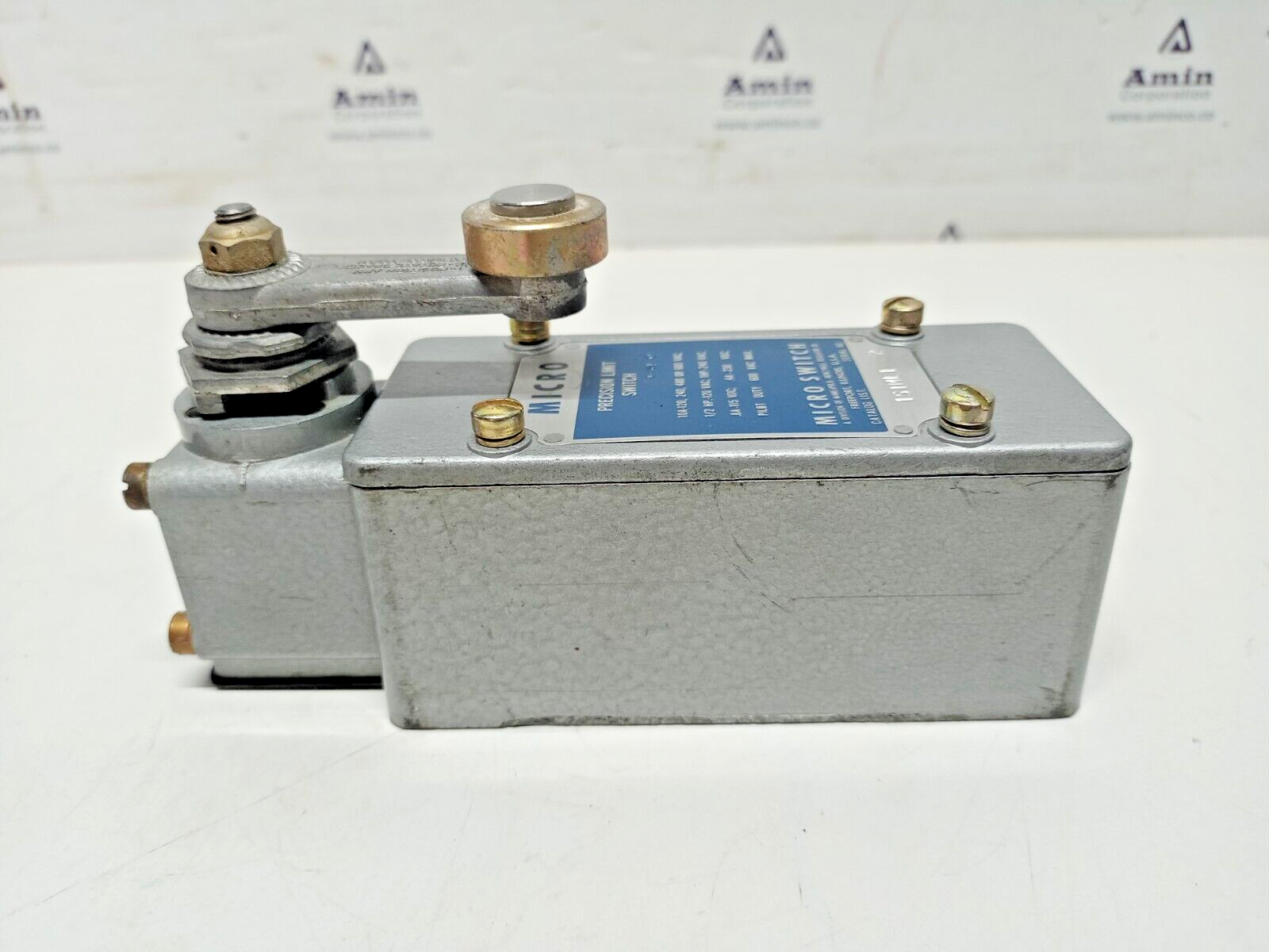 MICRO SWITCH 151ML1 600VAC 10A Honeywell/Micro switch Precision limit switch NEW